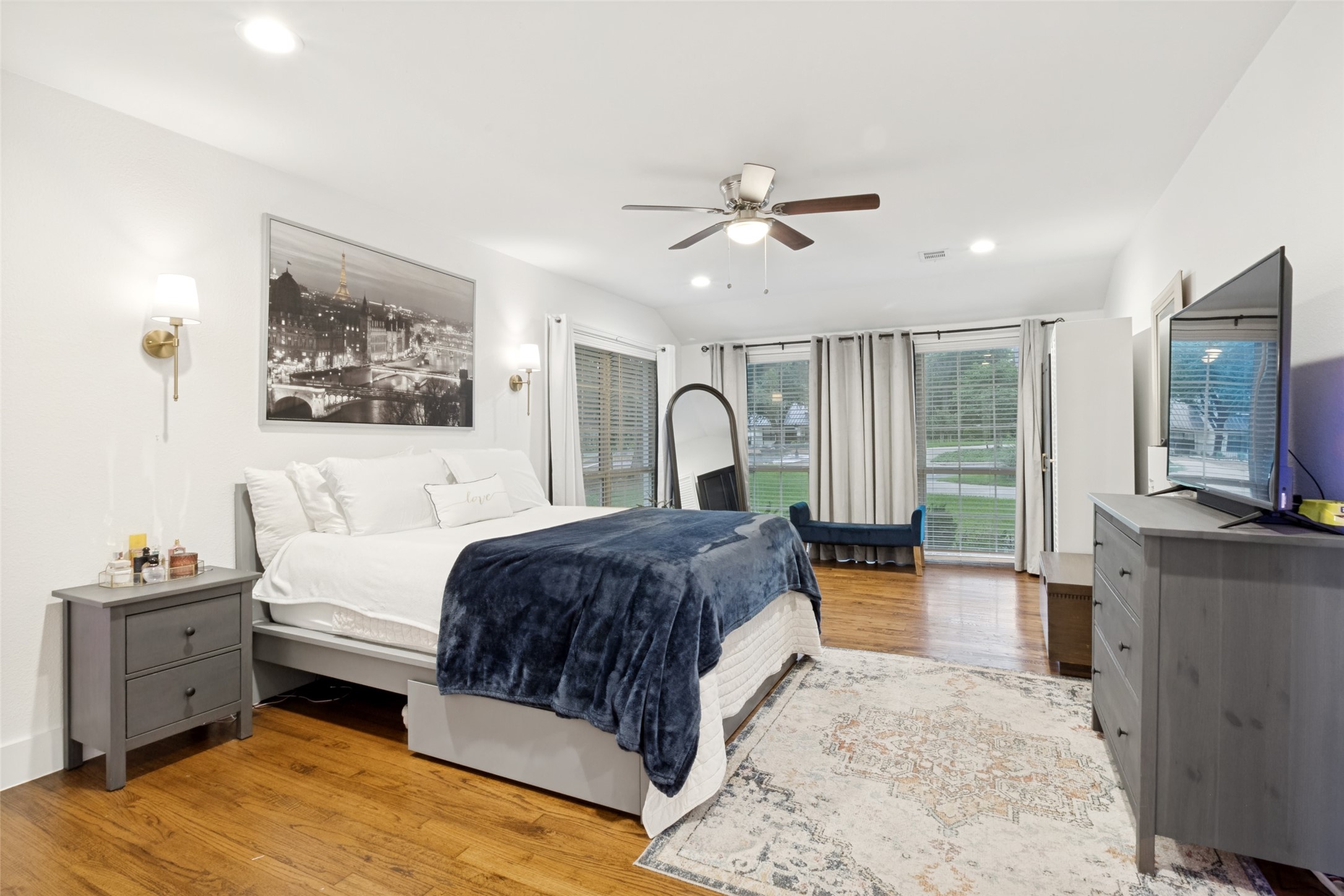 6867 Gaston Avenue Dallas TX 75214