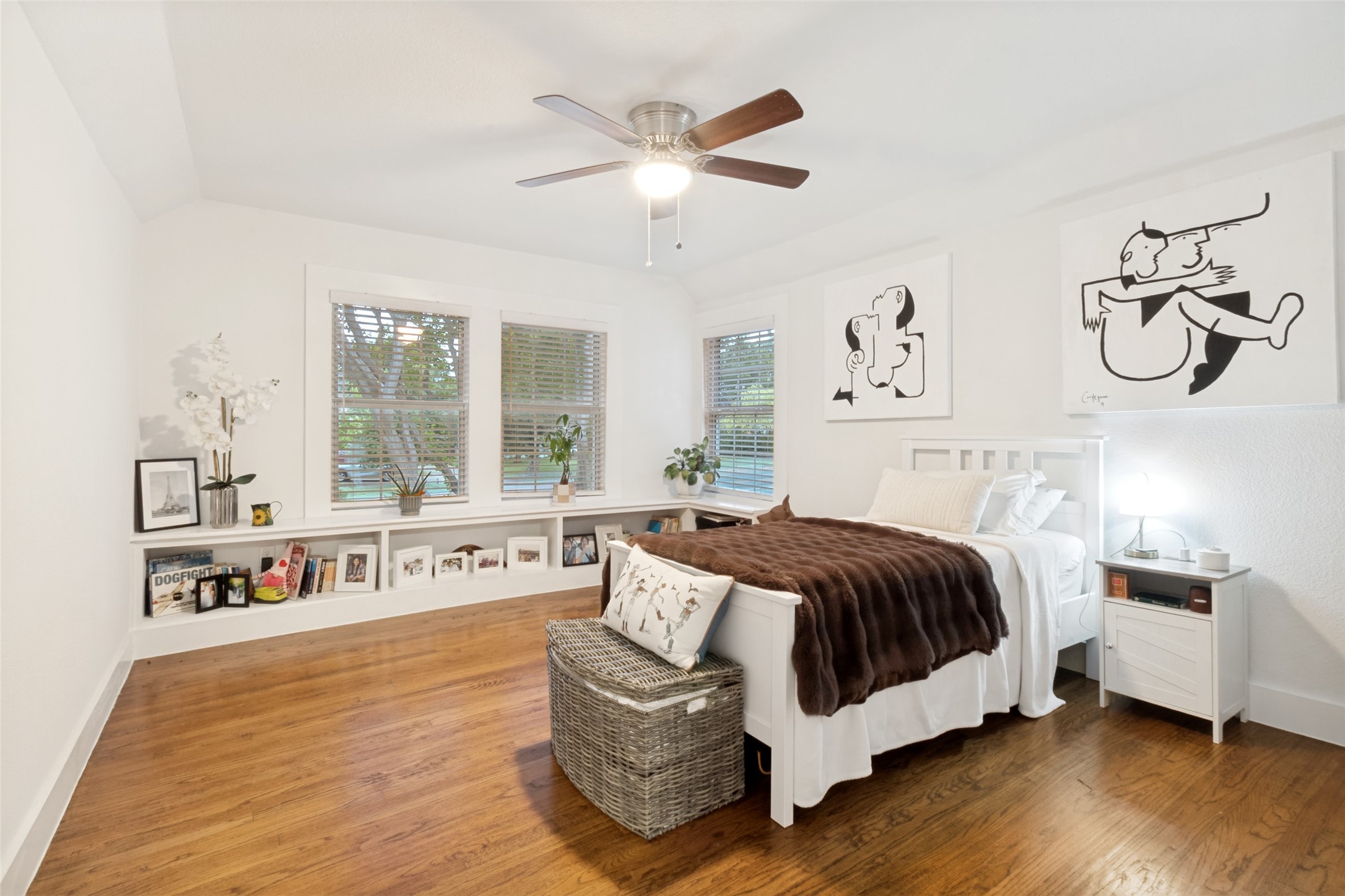 6867 Gaston Avenue Dallas TX 75214