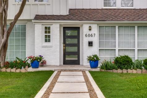 6867 Gaston Avenue Dallas TX 75214