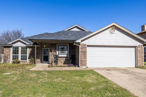 828 Norton Drive Saginaw TX 76179