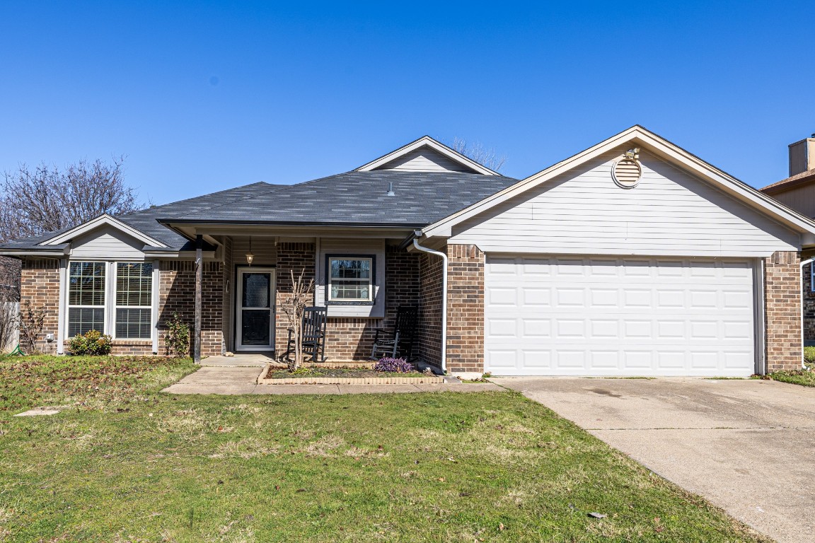 828 Norton Drive Saginaw TX 76179