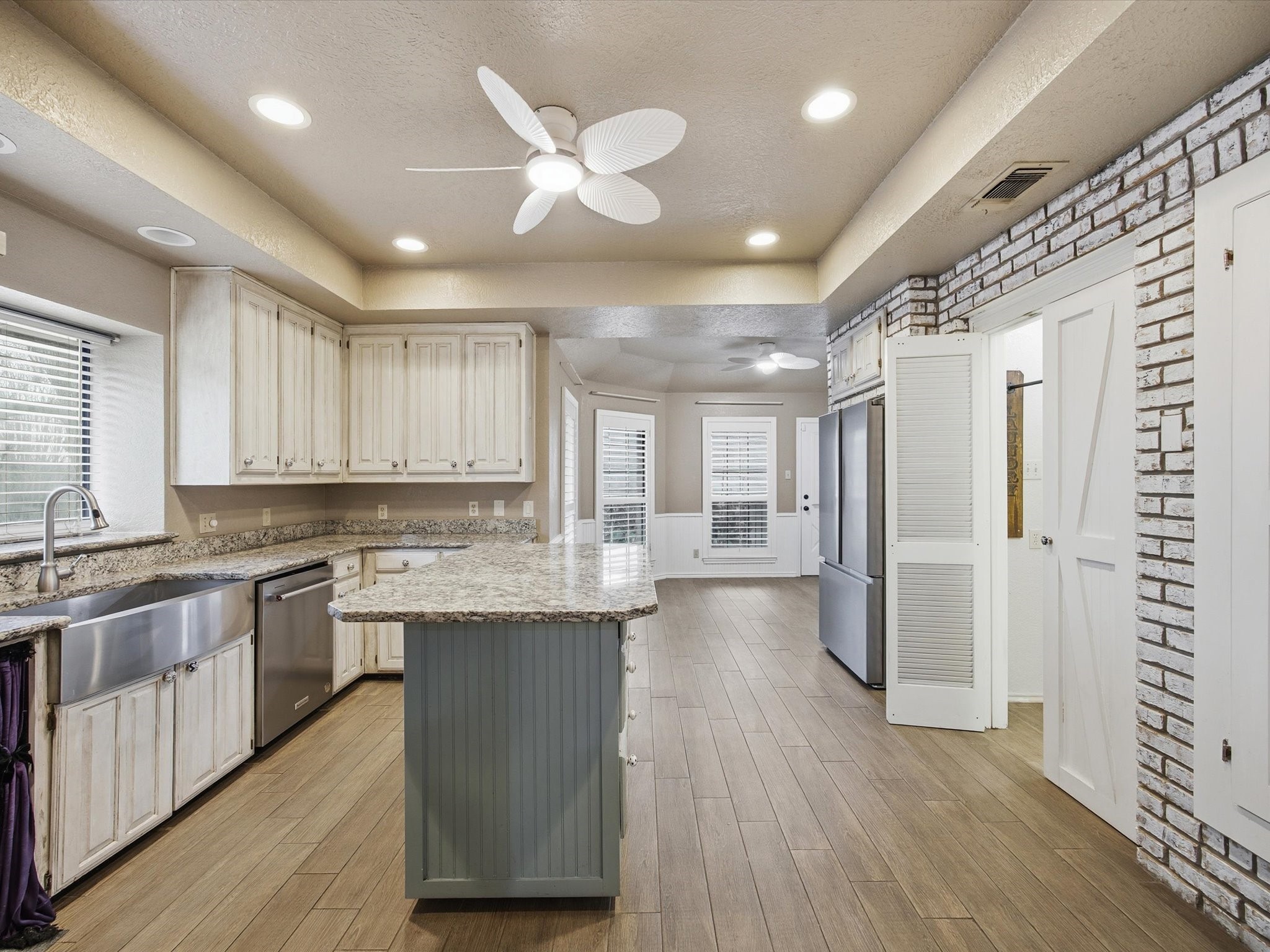 6606 Canalview Drive Arlington TX 76016