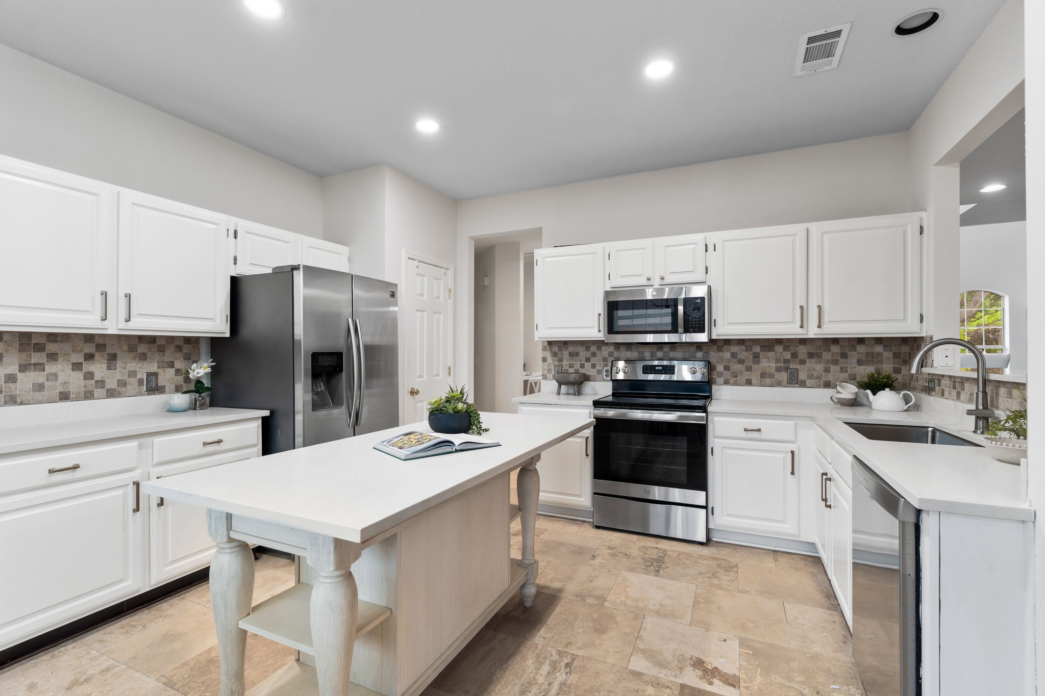 1414 Saddleback Lane Lewisville TX 75067