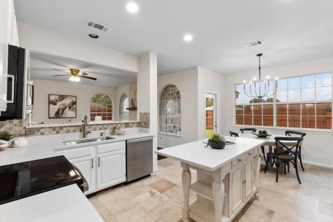1414 Saddleback Lane Lewisville TX 75067