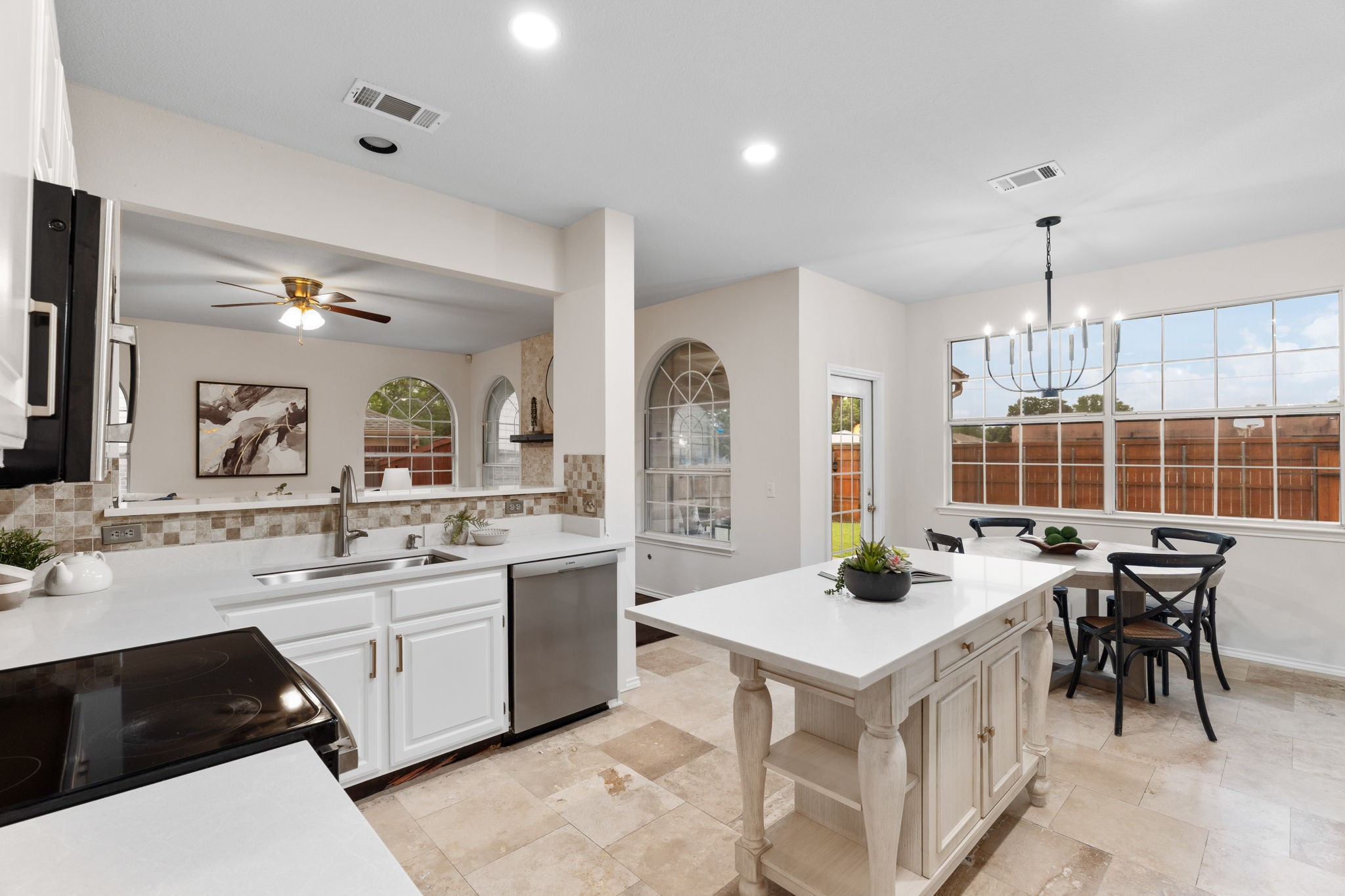 1414 Saddleback Lane Lewisville TX 75067