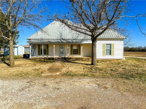 112 Ramsey Avenue Oglesby TX 76561