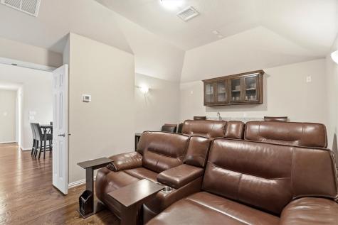 412 Shadow Creek Drive Desoto TX 75115