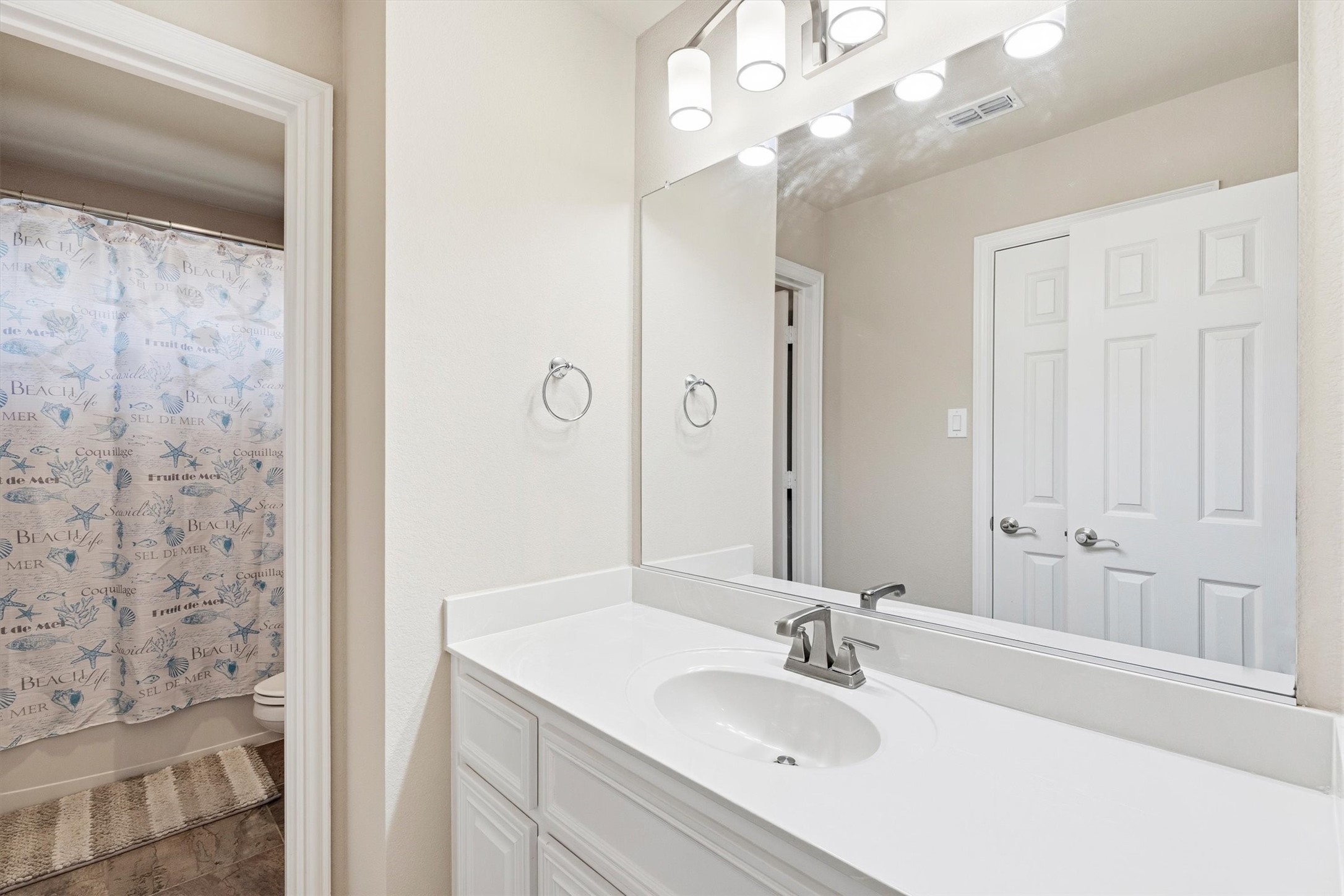 412 Shadow Creek Drive Desoto TX 75115
