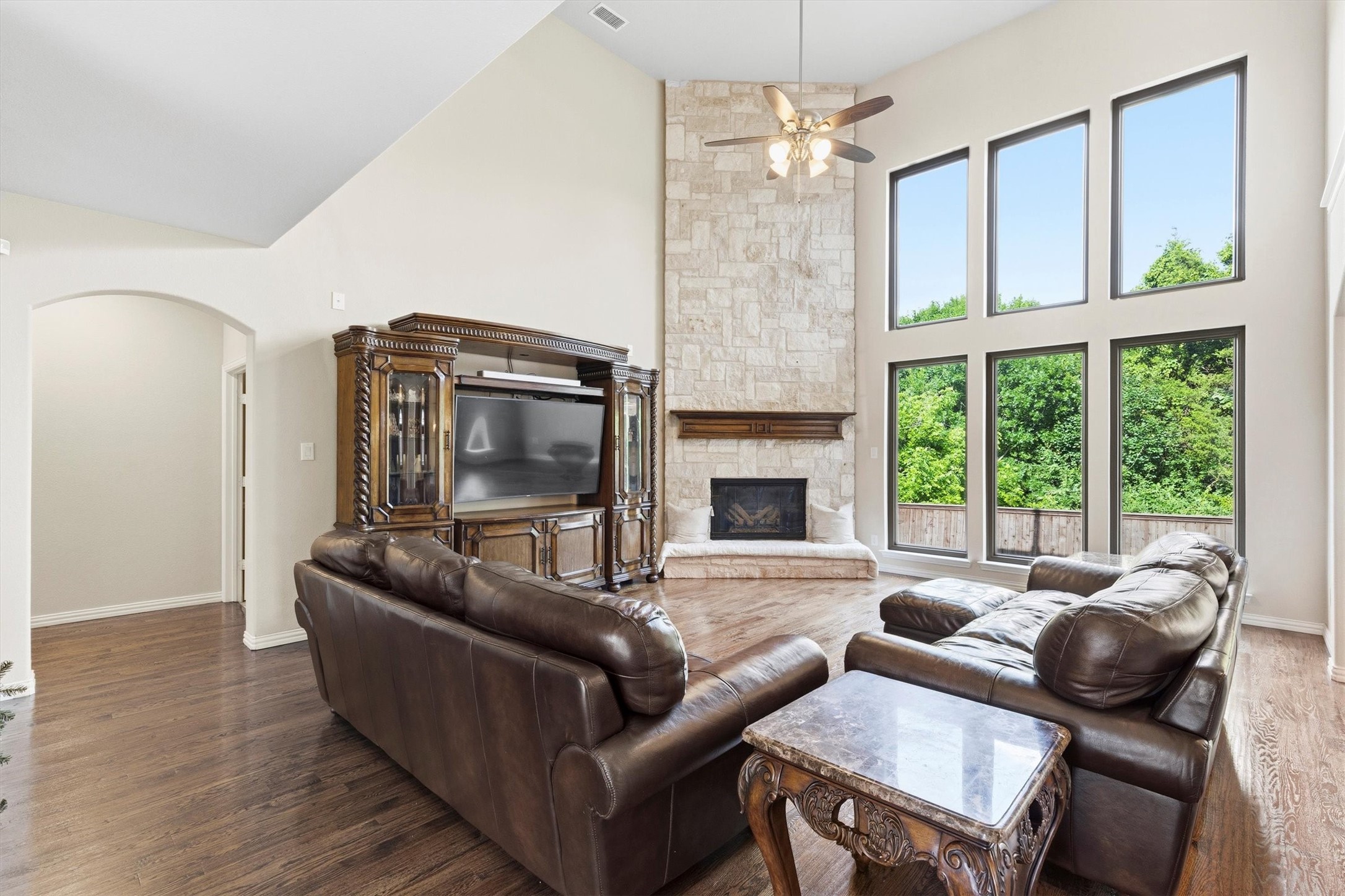 412 Shadow Creek Drive Desoto TX 75115