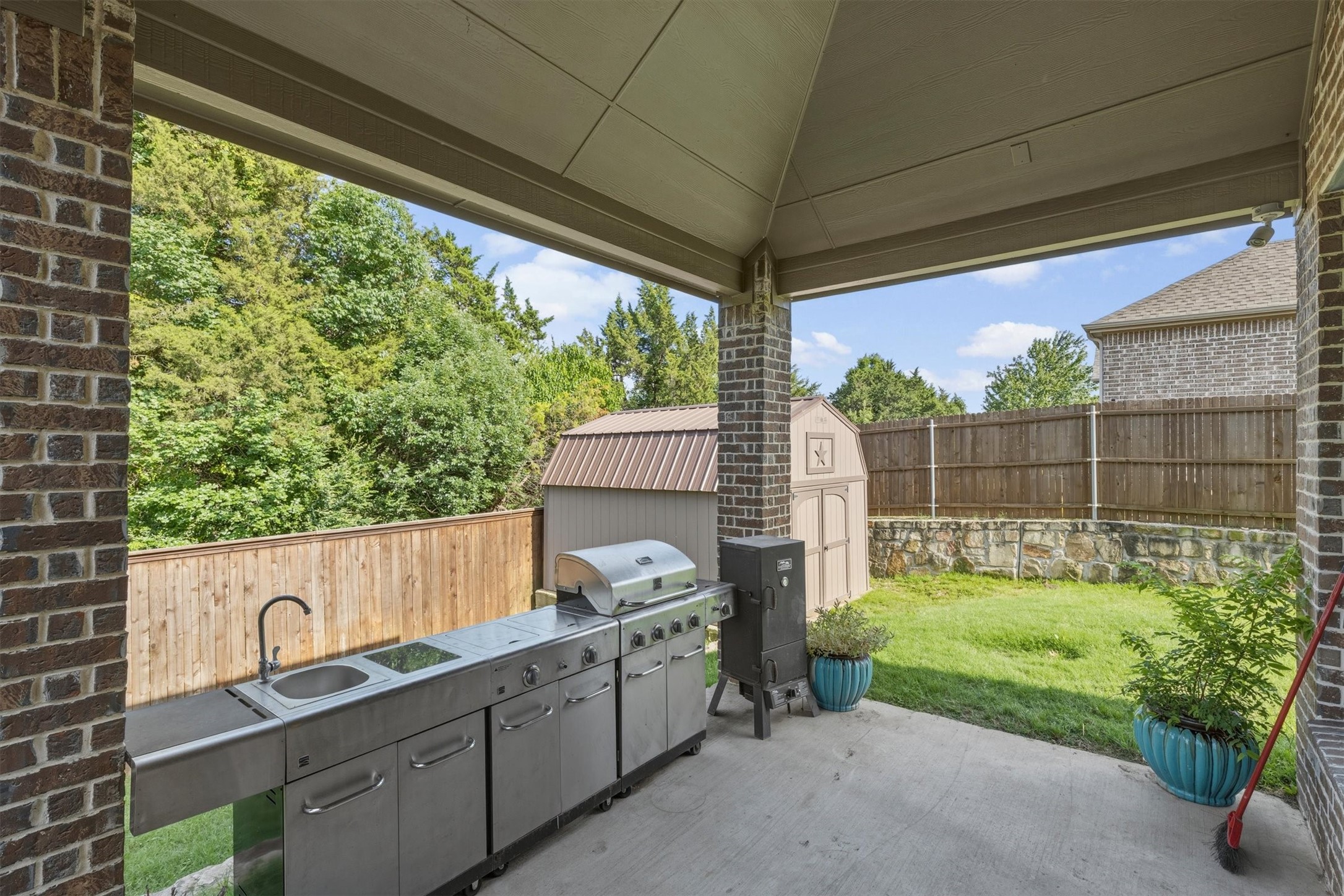 412 Shadow Creek Drive Desoto TX 75115