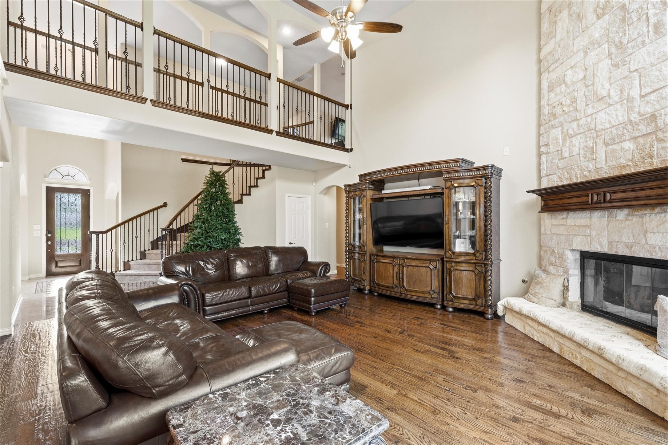 412 Shadow Creek Drive Desoto TX 75115