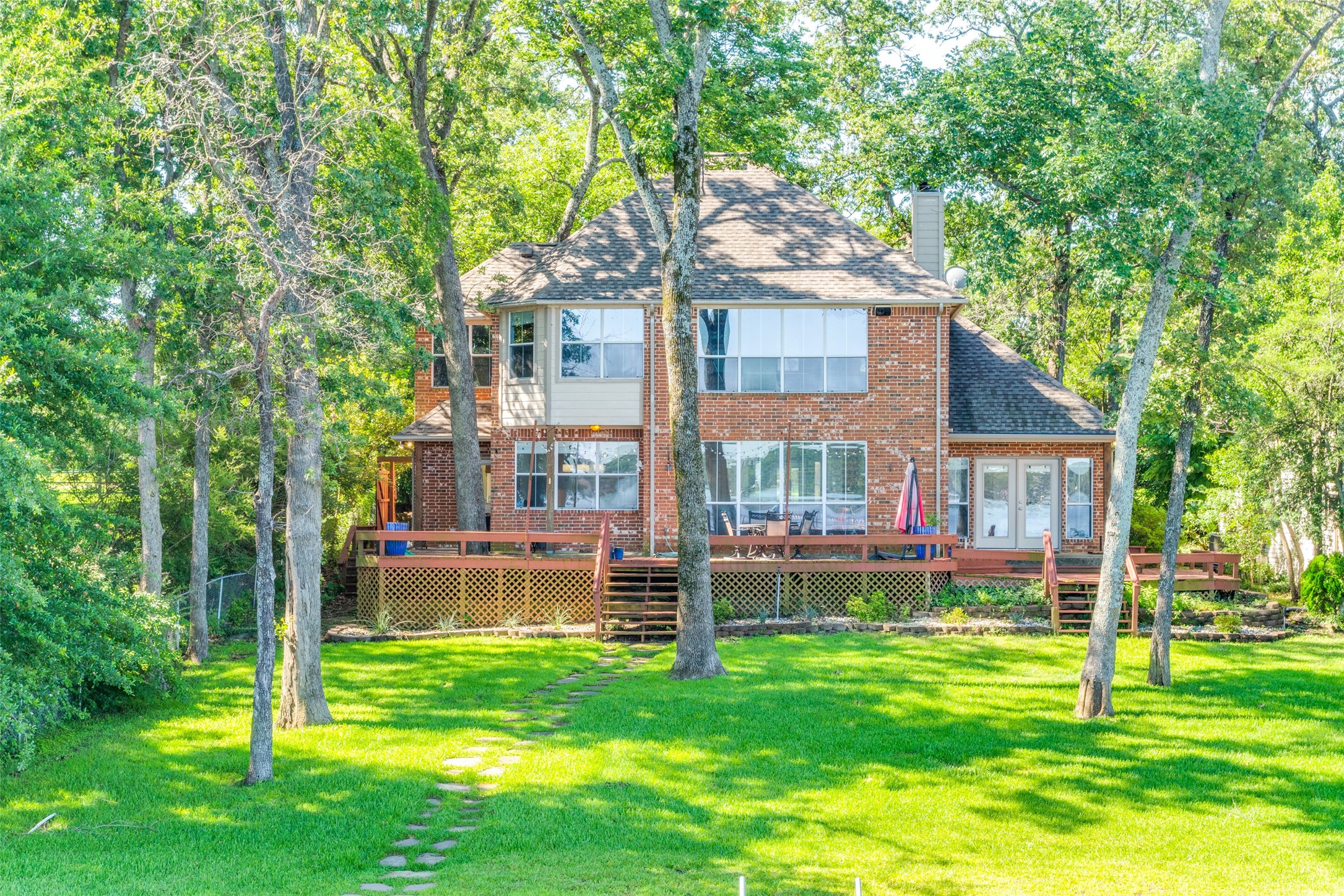 194 Shady Shores Drive Mabank TX 75156
