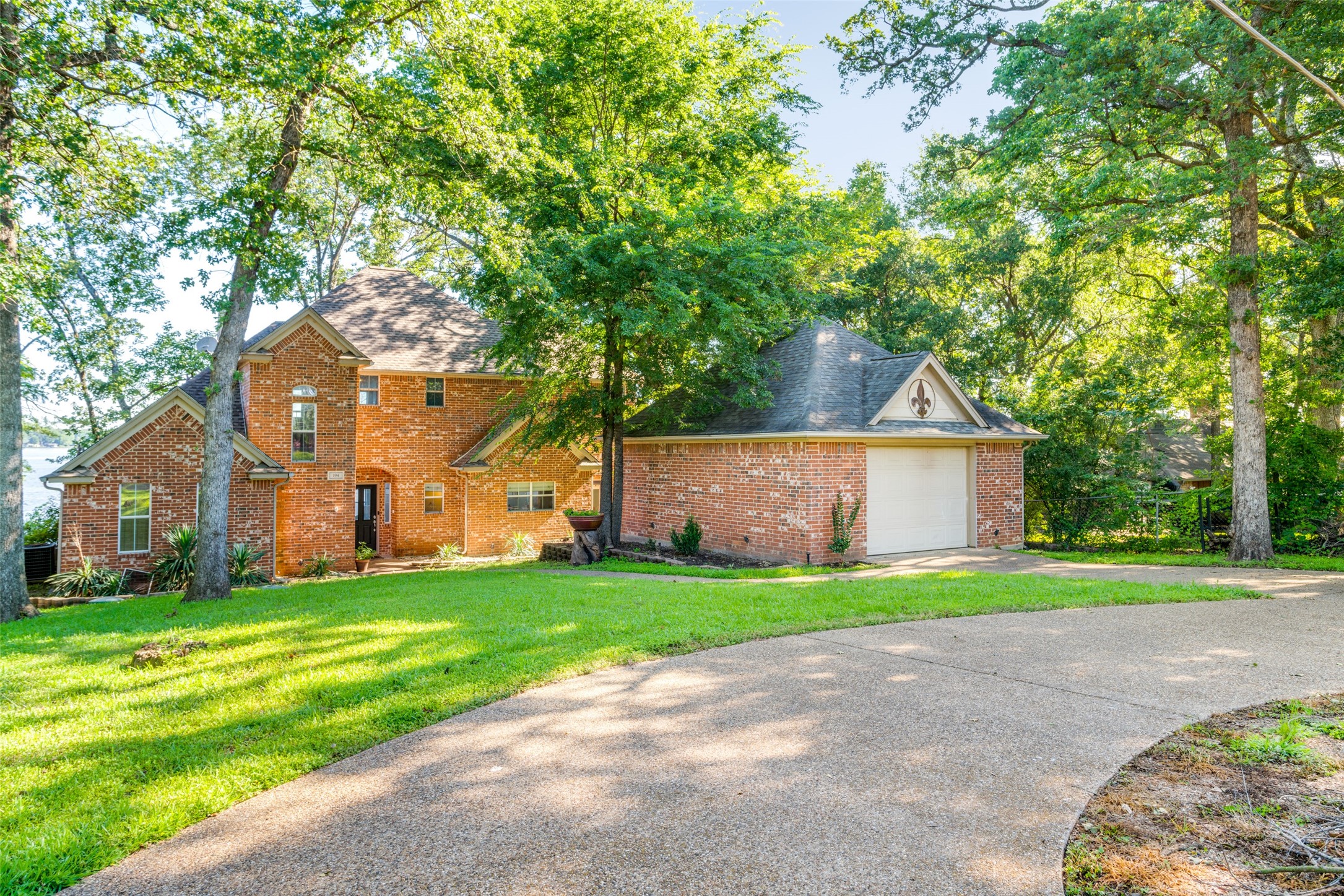 194 Shady Shores Drive Mabank TX 75156