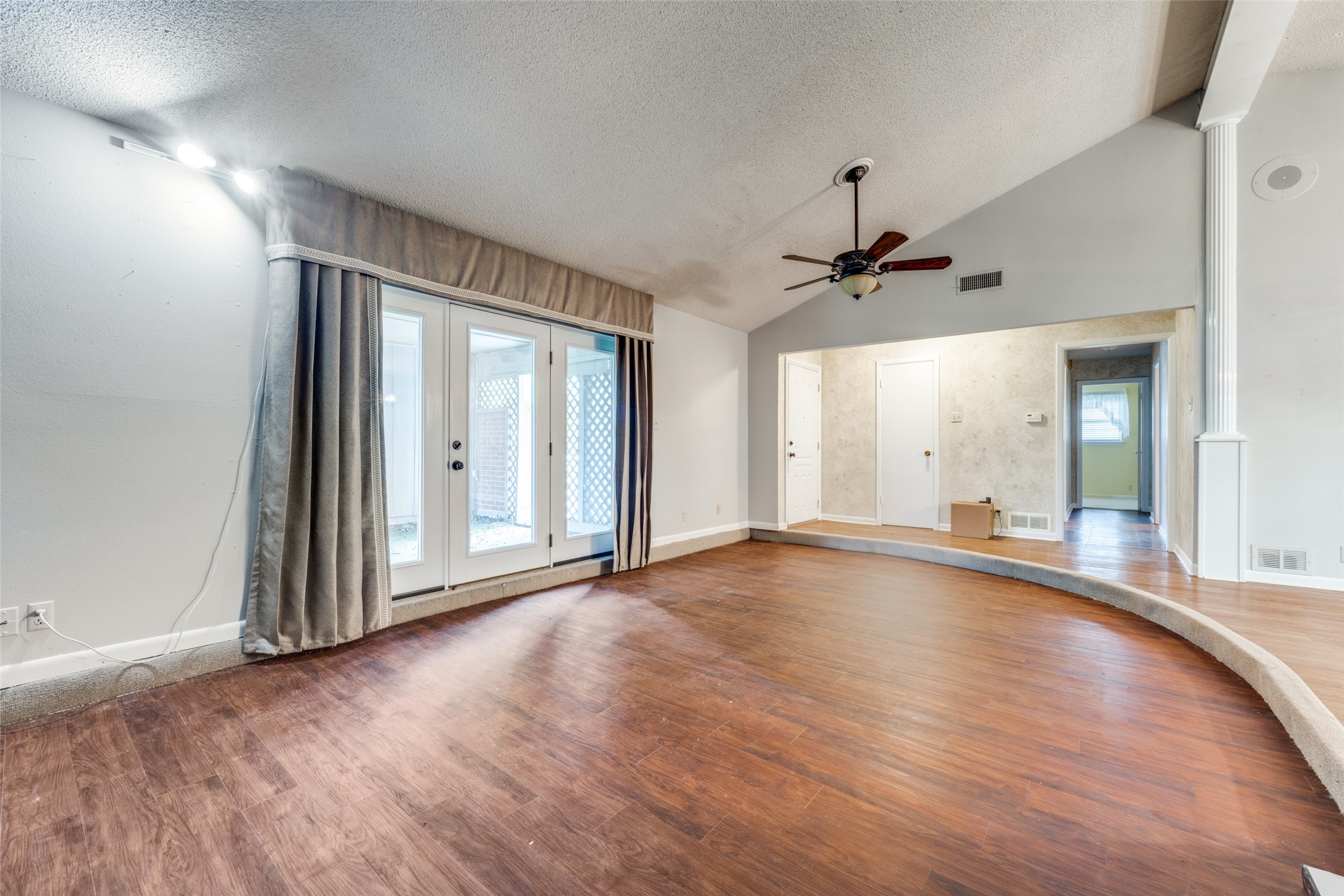 3206 Northpoint Road Sherman TX 75090