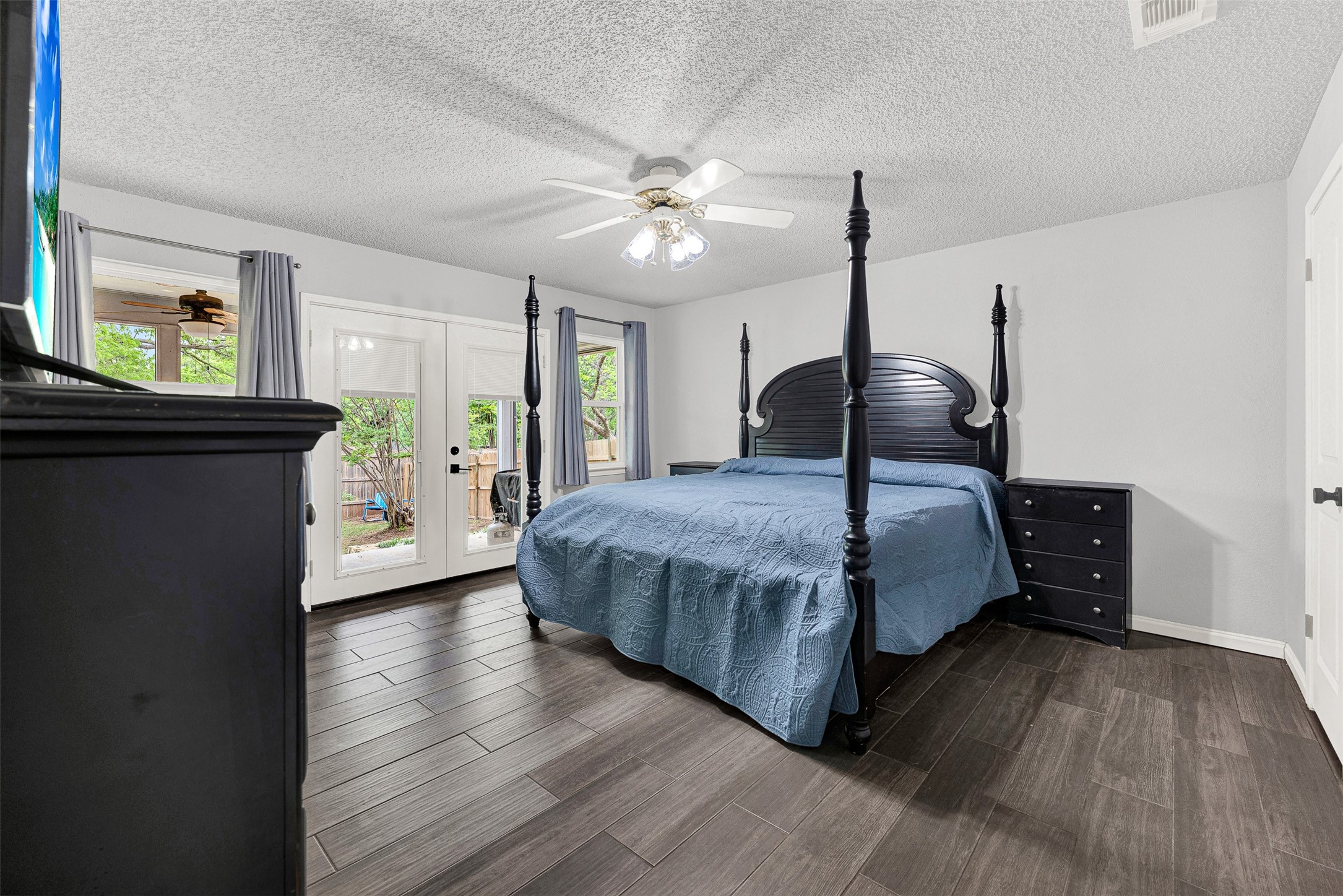 1105 Simpson Terrace Bedford TX 76021