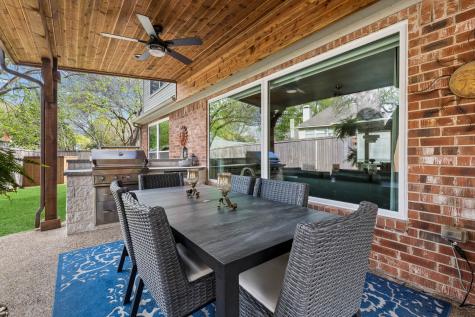 113 Lake Forest Court Garland TX 75044