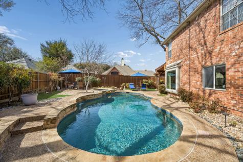 113 Lake Forest Court Garland TX 75044