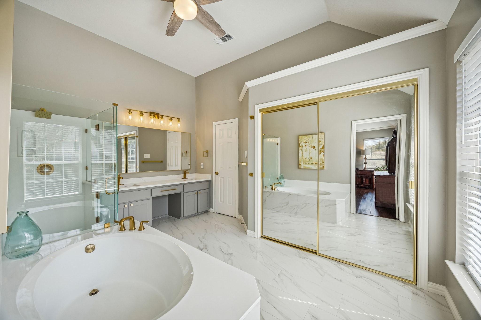 113 Lake Forest Court Garland TX 75044