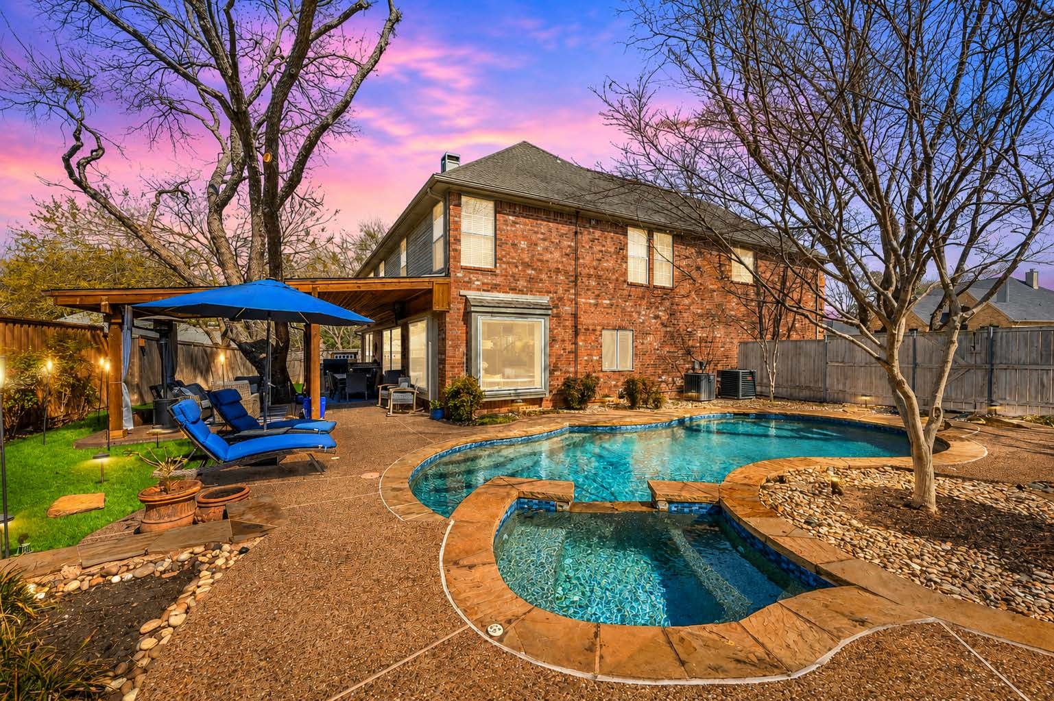 113 Lake Forest Court Garland TX 75044