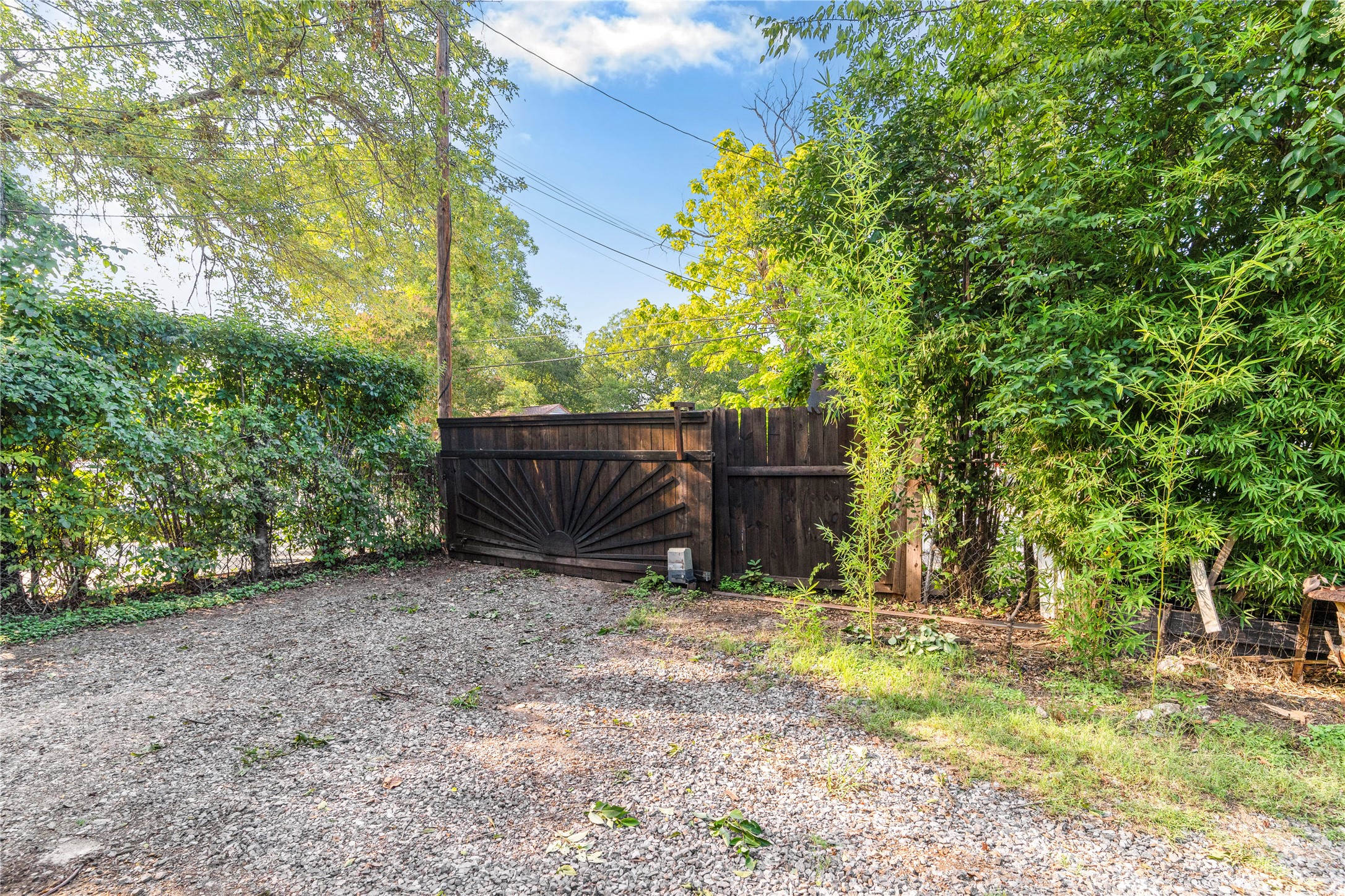 548 Elston Drive Dallas TX 75232