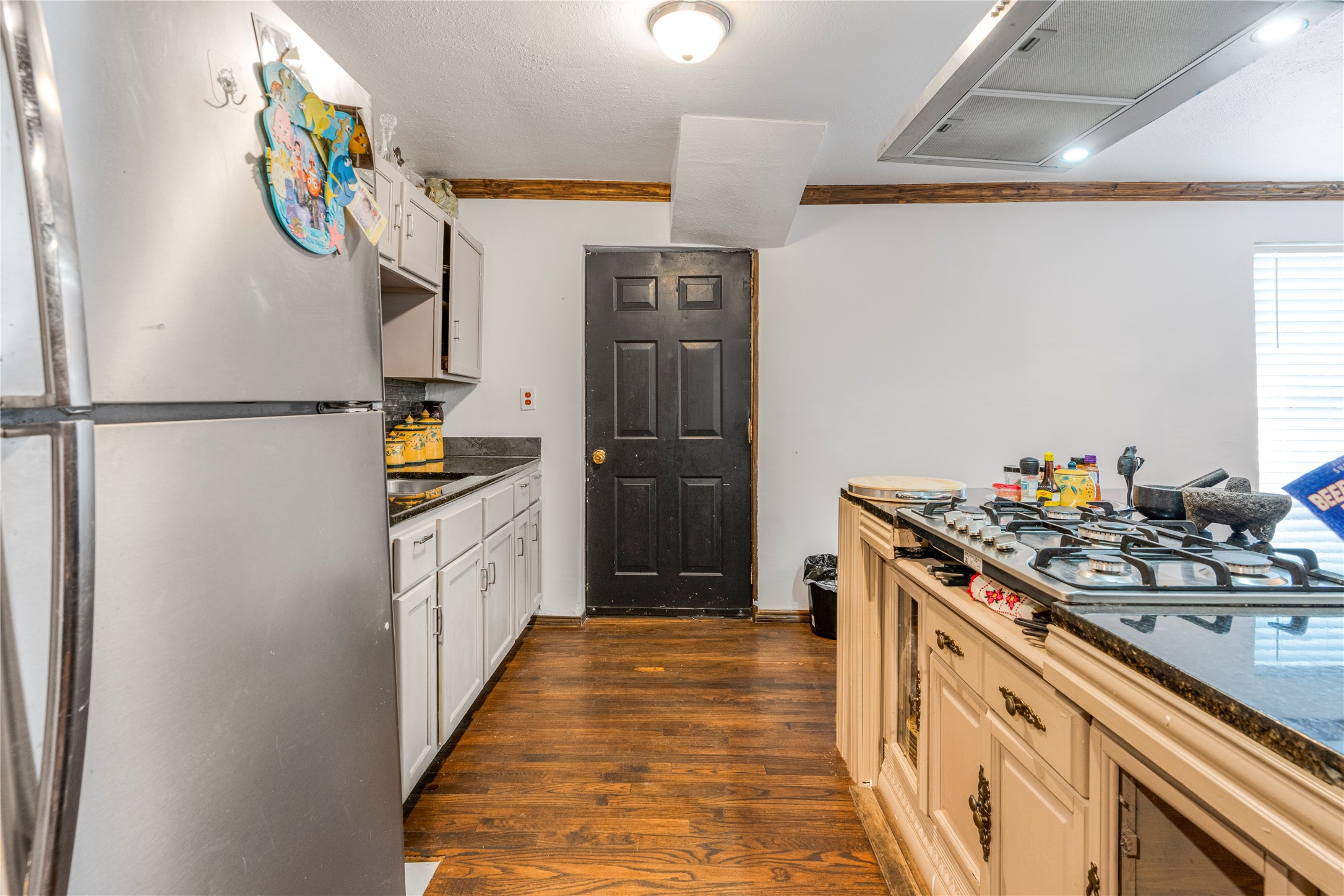 548 Elston Drive Dallas TX 75232