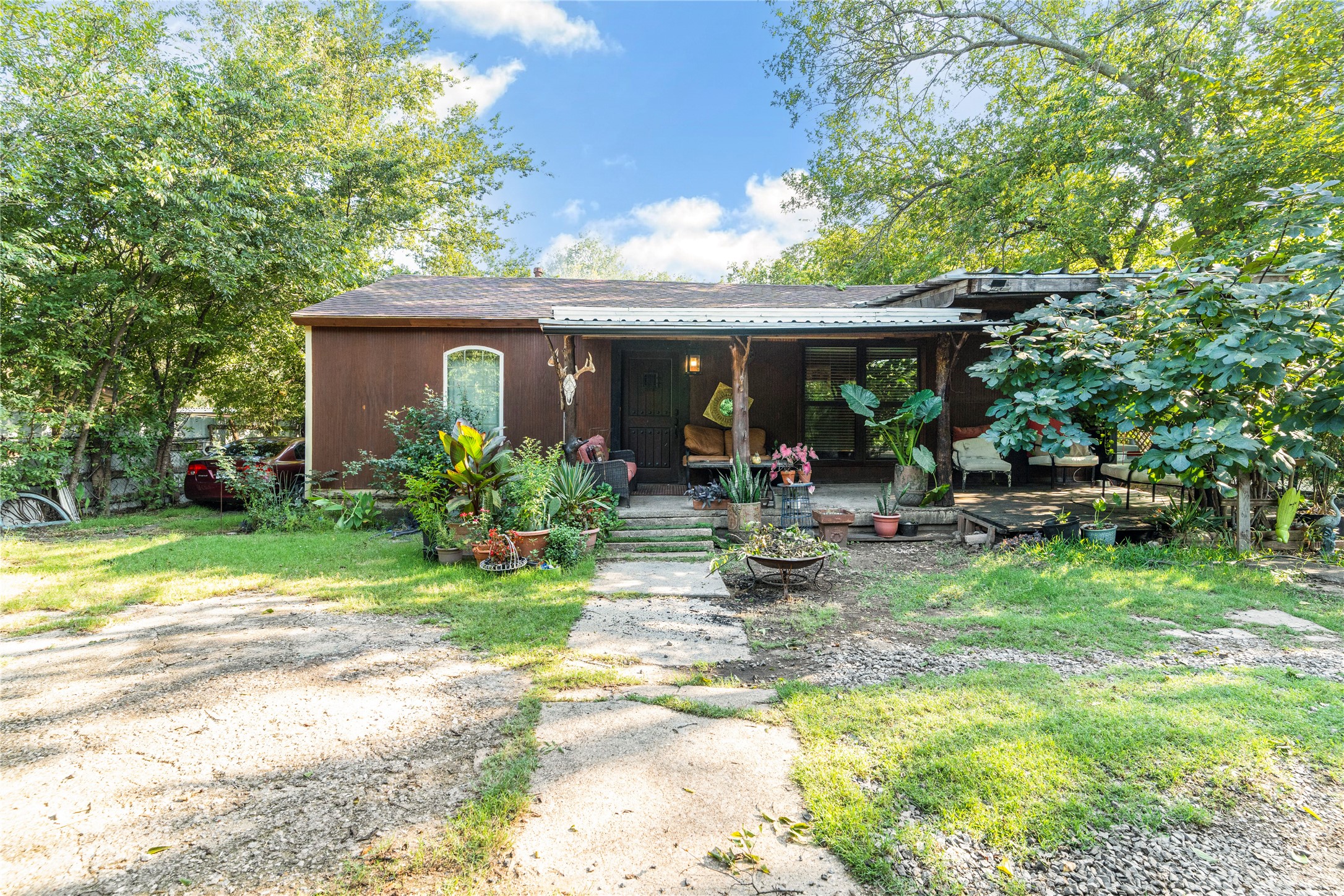 548 Elston Drive Dallas TX 75232