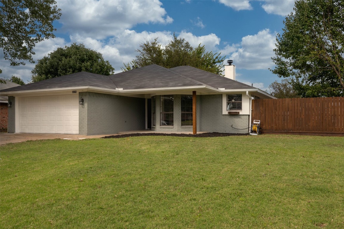 1902 La Fontaine Lane Greenville TX 75402