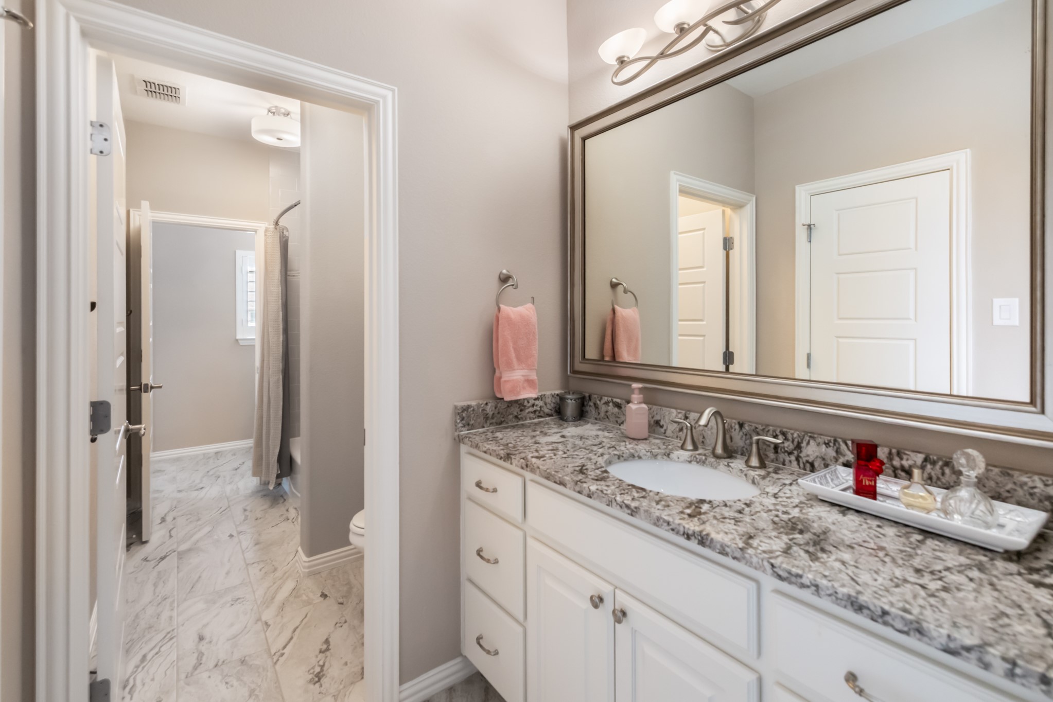 1245 Blue Lake Boulevard Arlington TX 76005