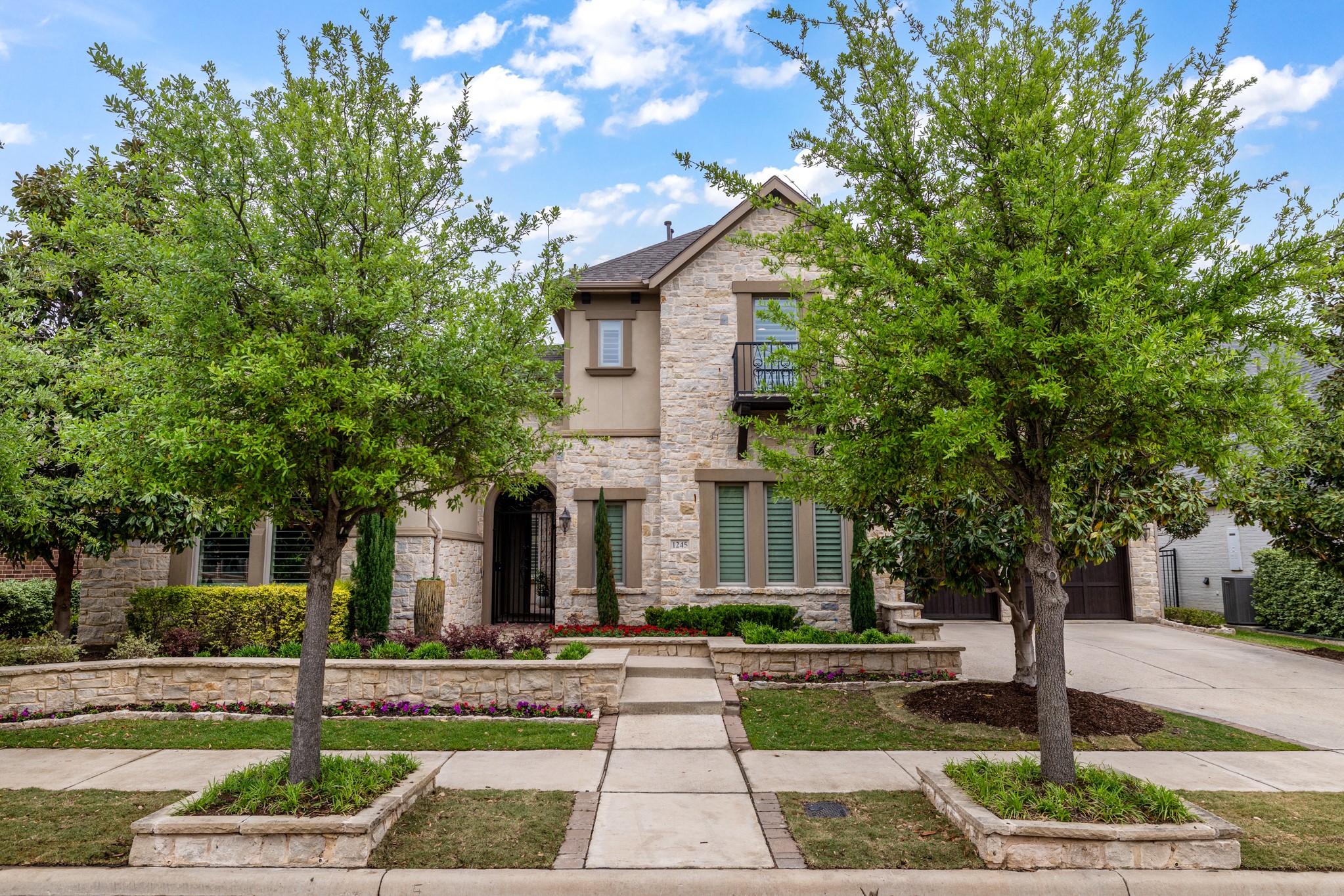 1245 Blue Lake Boulevard Arlington TX 76005