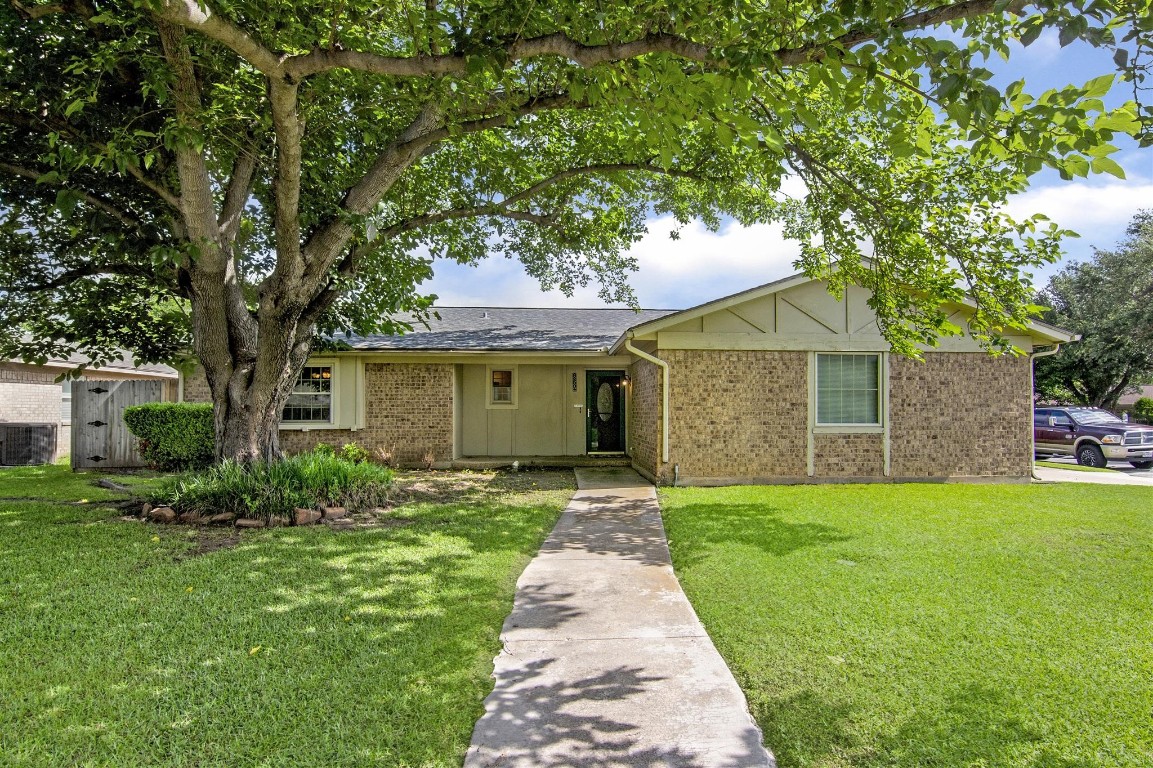 8253 Irish Drive North Richland Hills TX 76180