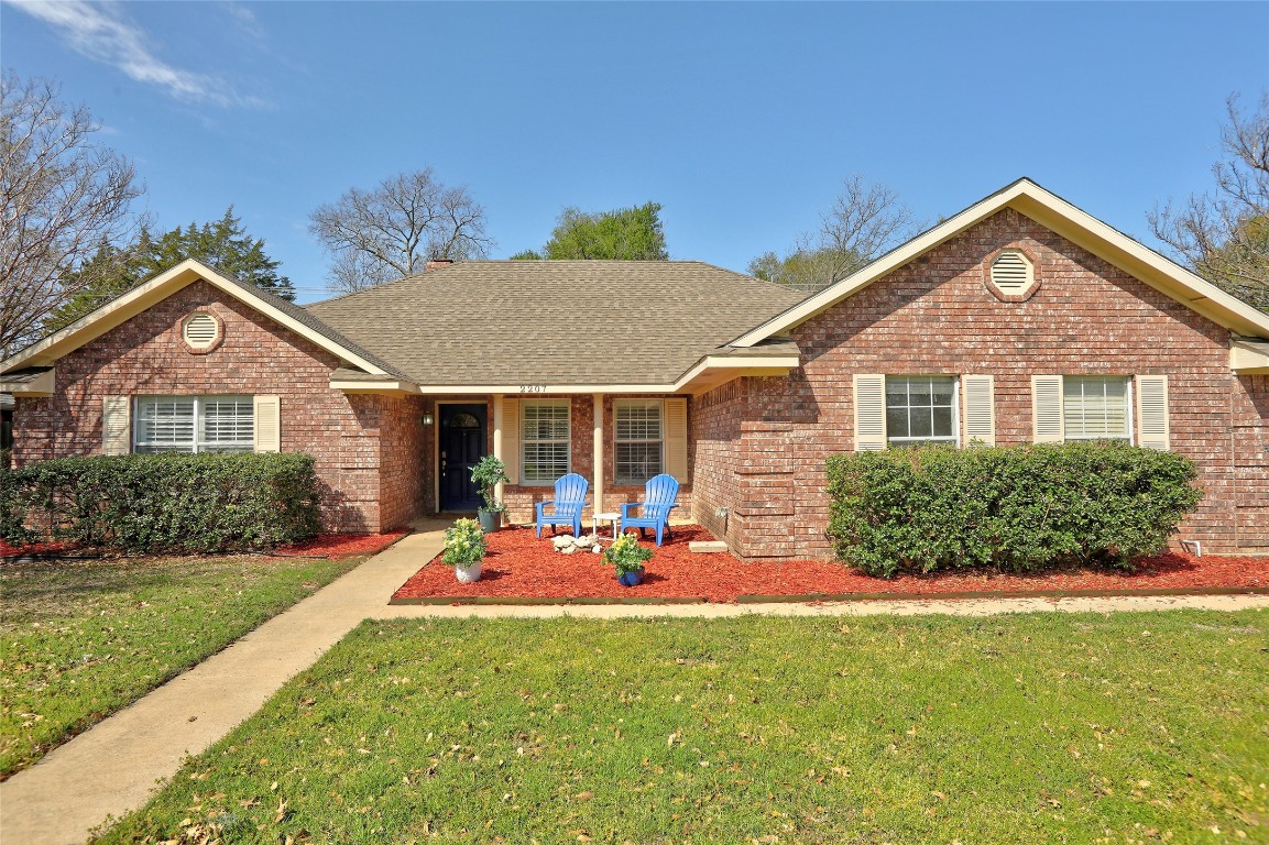 2207 Pecan Street Bonham TX 75418