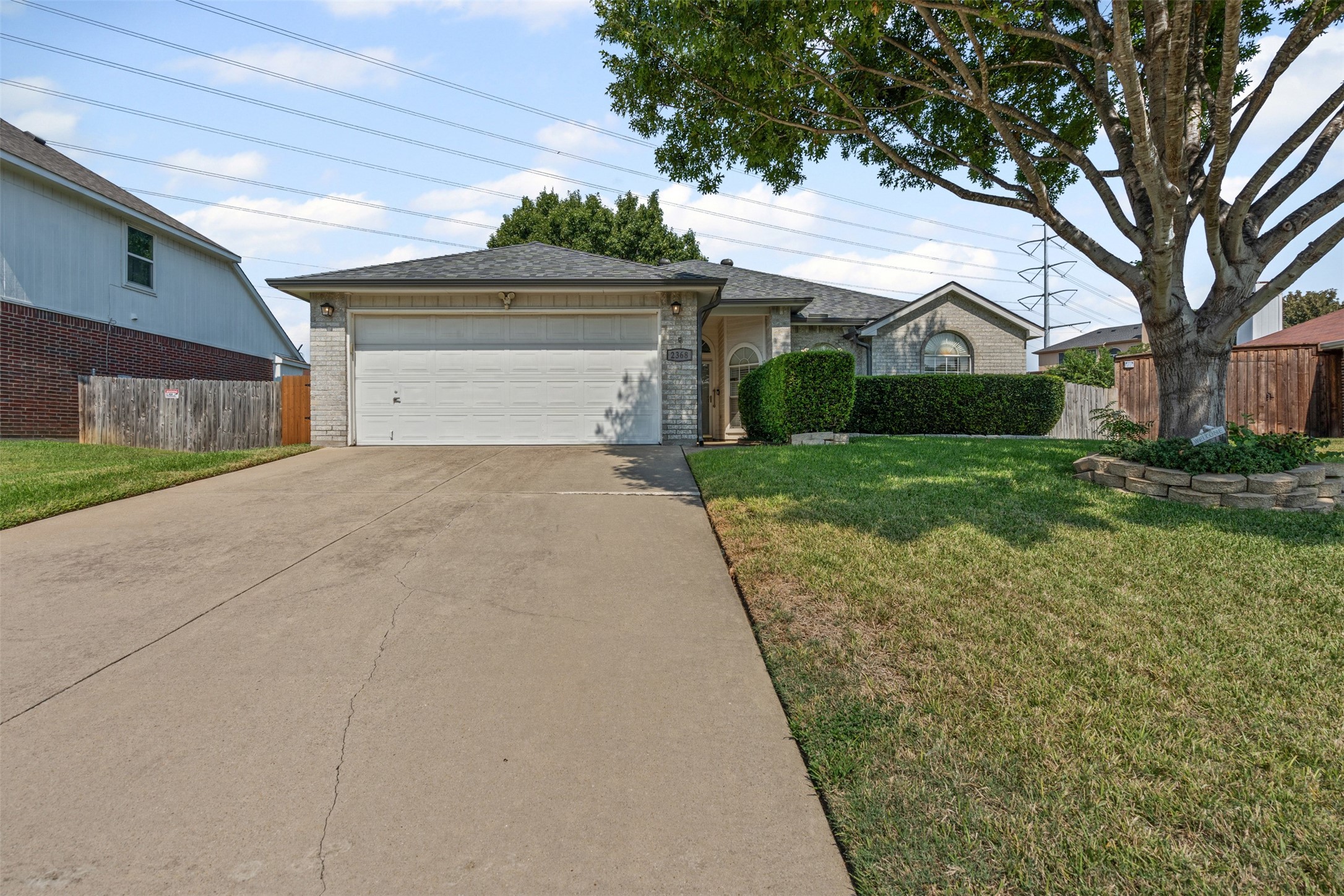 2368 Warrington Drive Grand Prairie TX 75052
