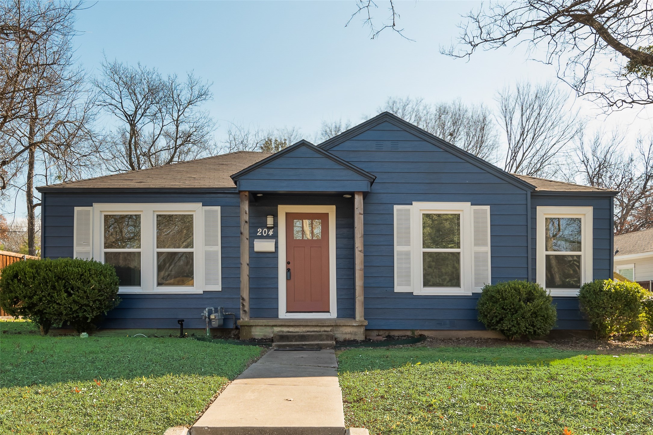 204 Kirven Avenue Waxahachie TX 75165