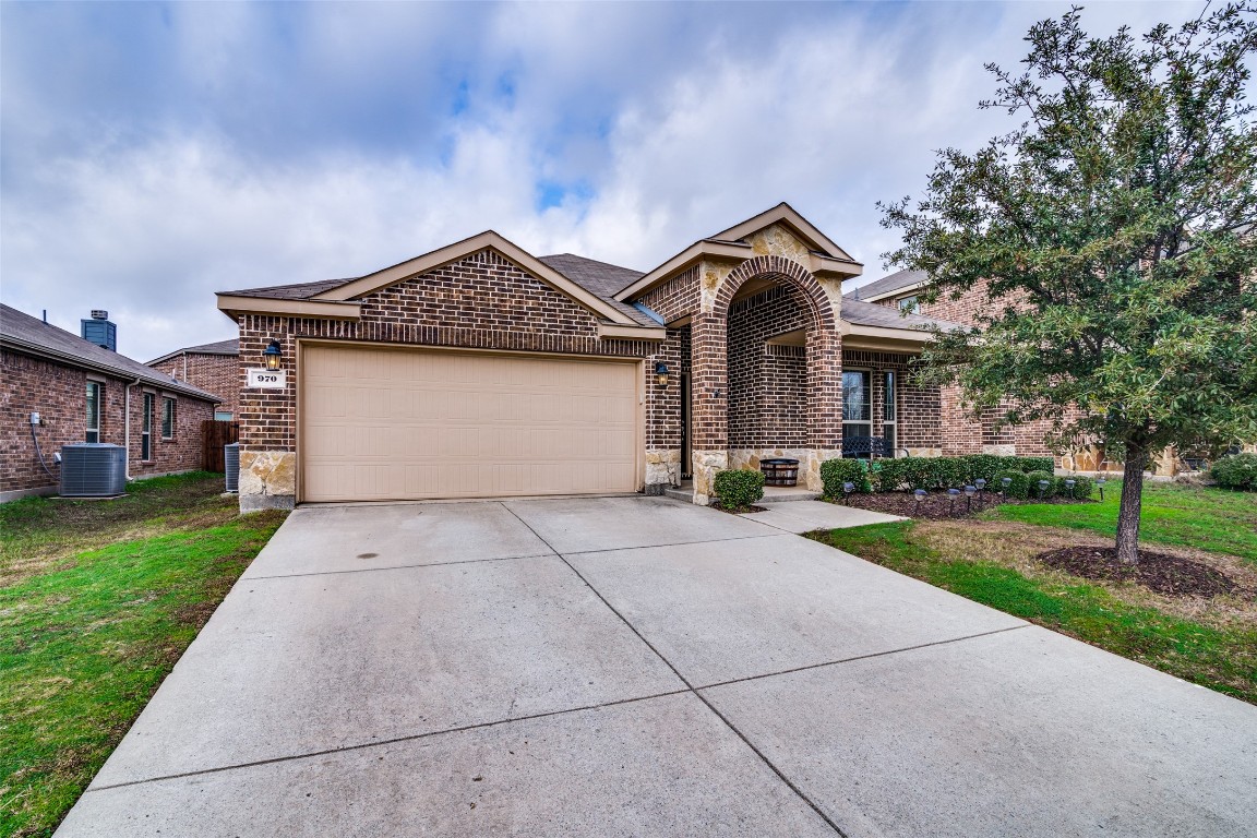 970 Llano Drive Aubrey TX 76227