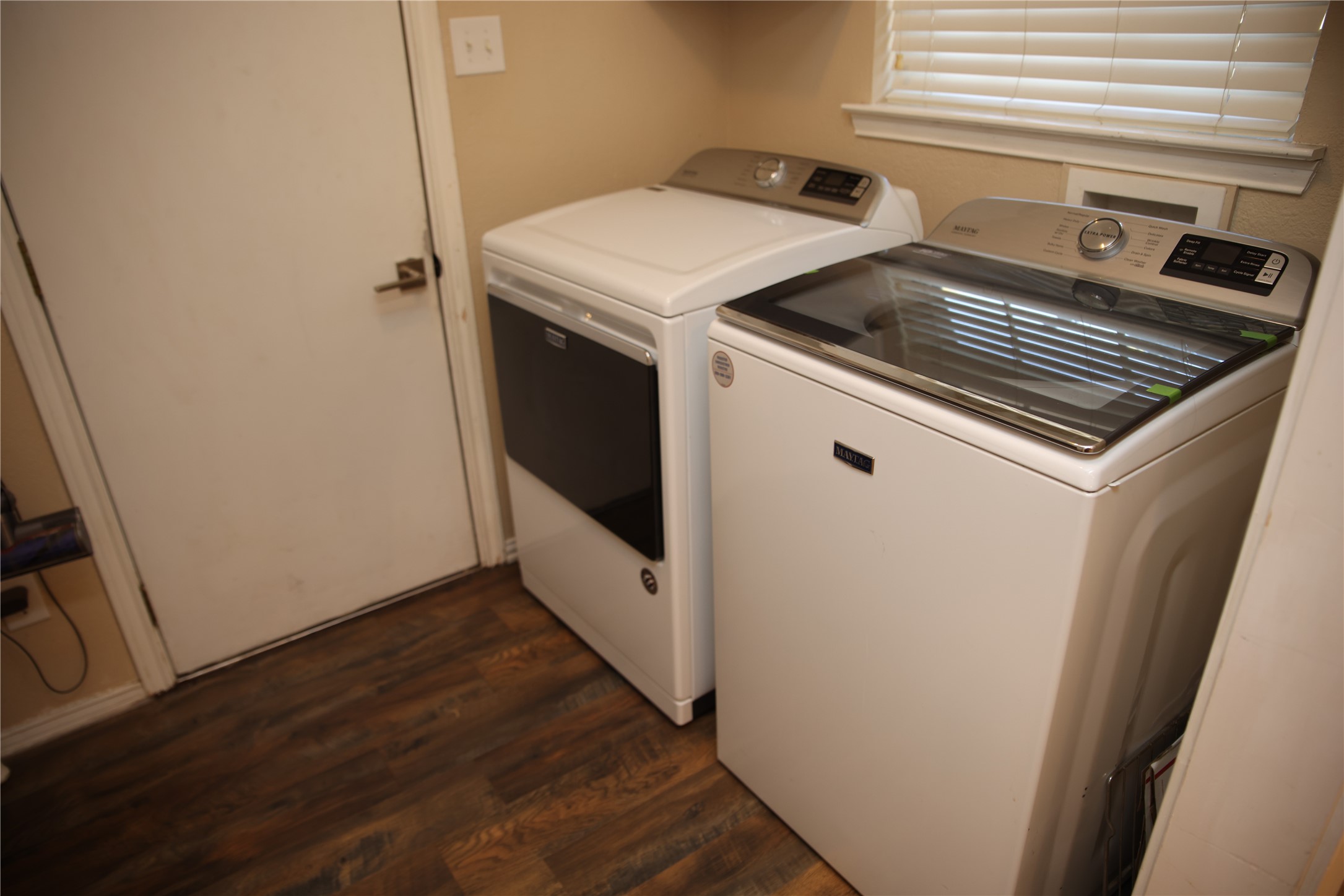 200 Red Oak Creek Drive Oak Leaf TX 75154