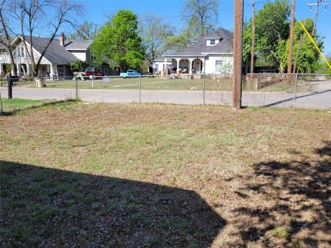 704 W Walcott Avenue Comanche TX 76442