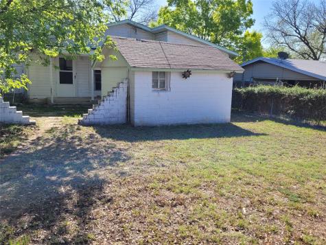 704 W Walcott Avenue Comanche TX 76442