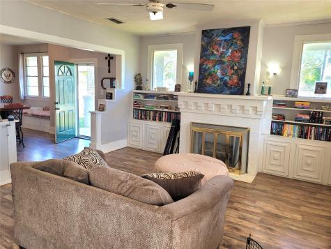 704 W Walcott Avenue Comanche TX 76442