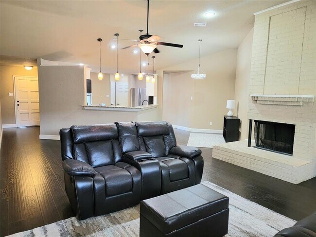 213 Springridge Lane Euless TX 76039