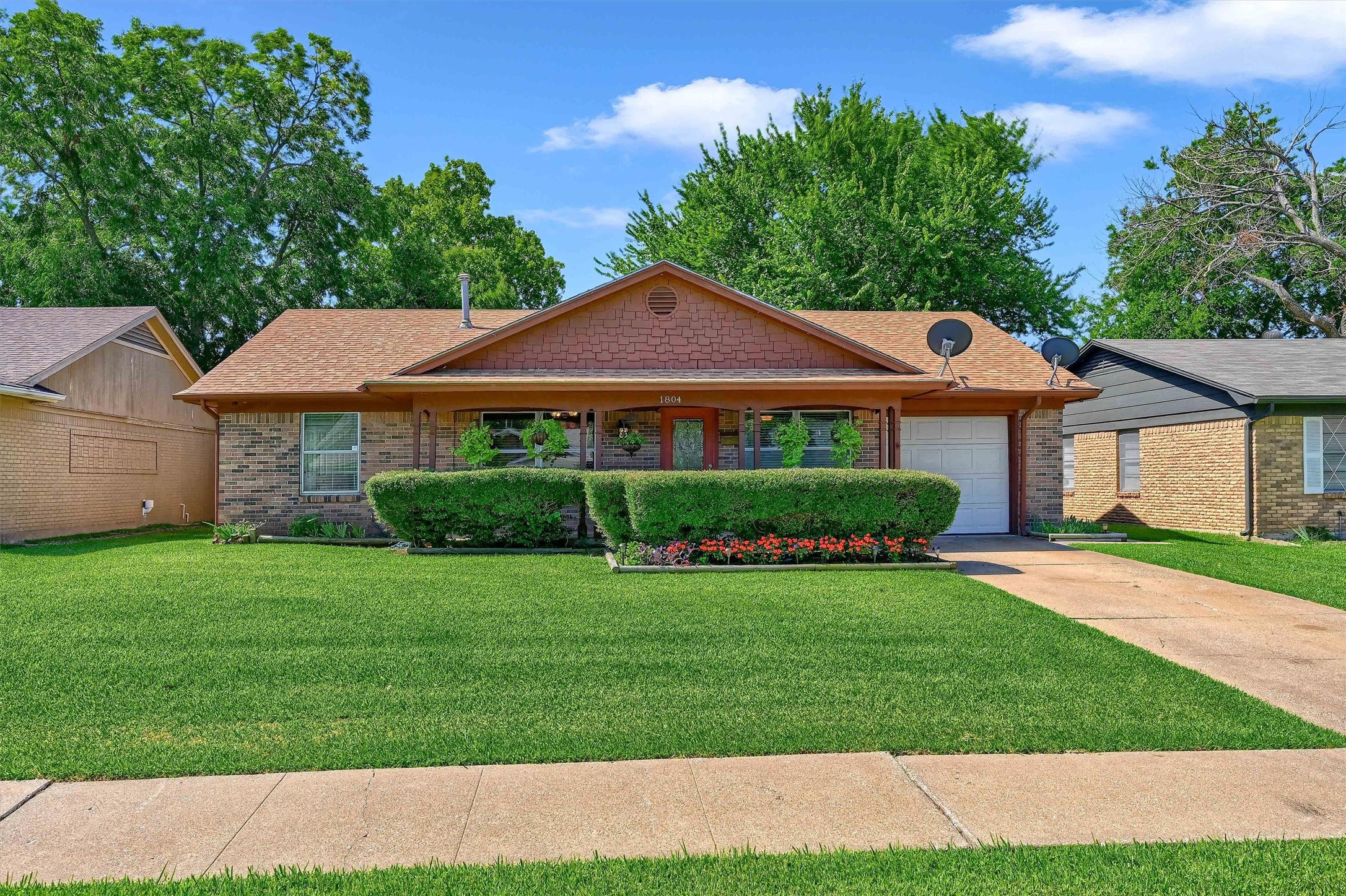 1804 W Belden Street Sherman TX 75092