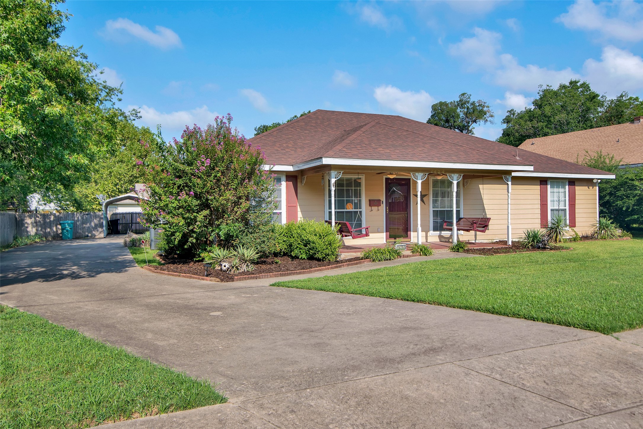 1426 S Crockett Street Sherman TX 75090
