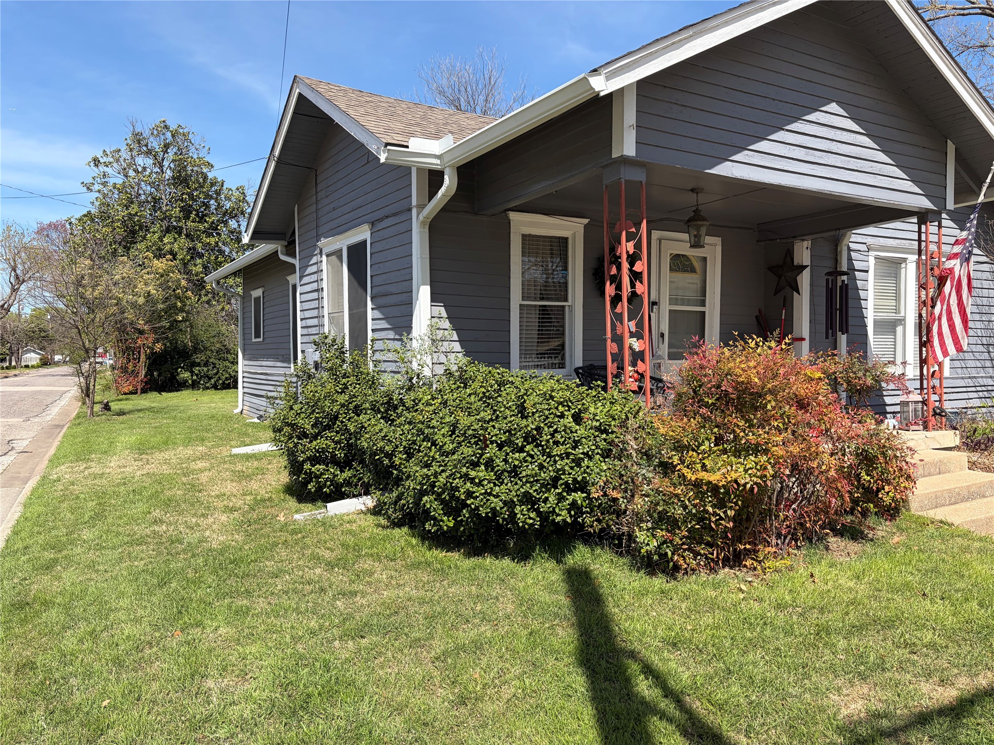 810 W Lamar Street Mckinney TX 75069