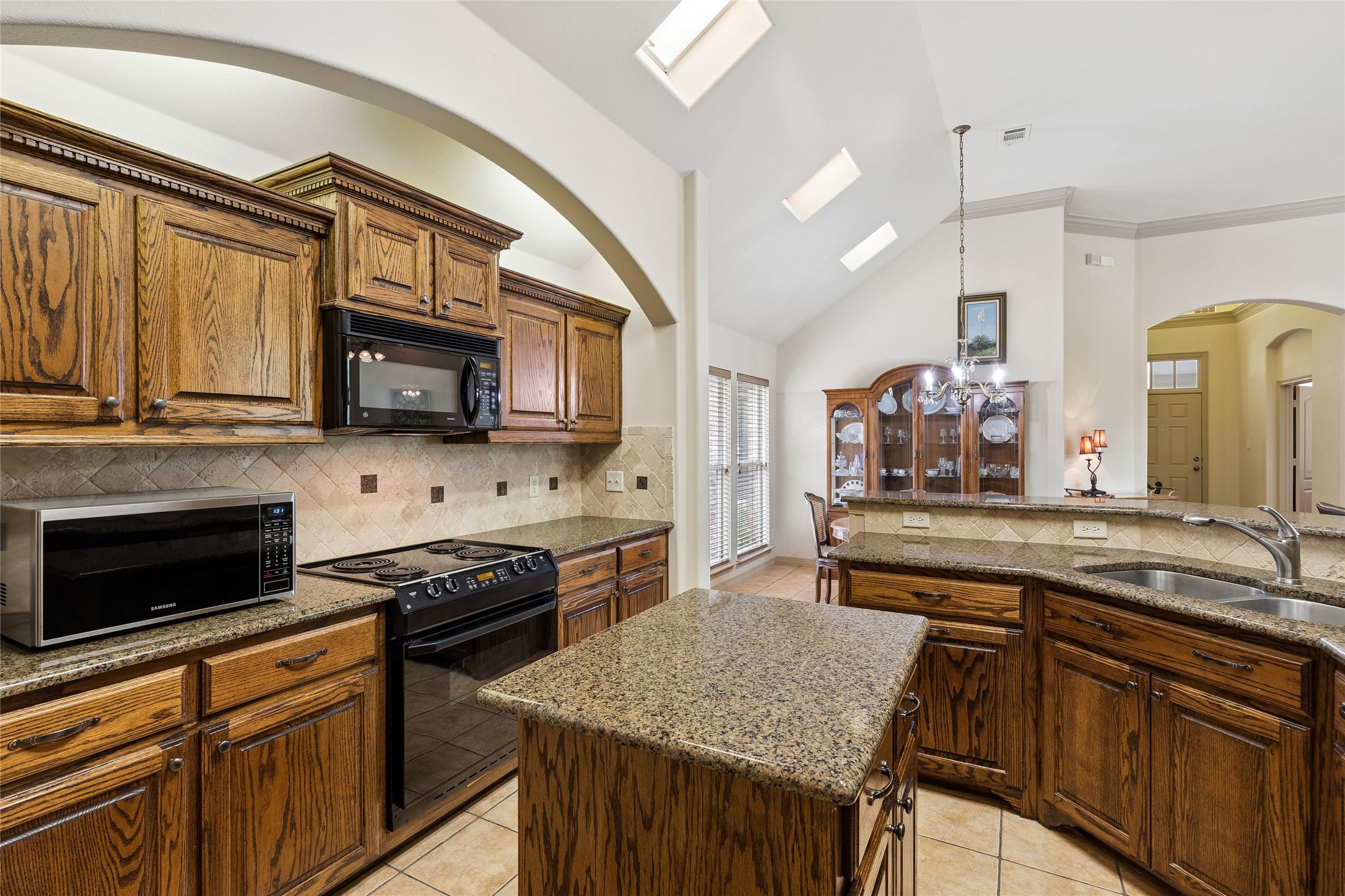 6016 Frost Street North Richland Hills TX 76180