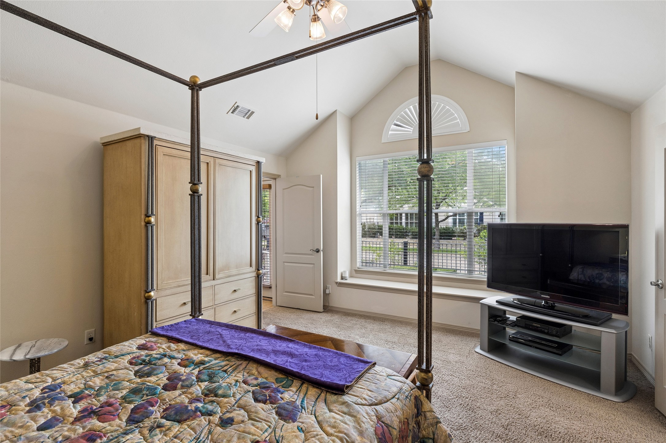 6016 Frost Street North Richland Hills TX 76180