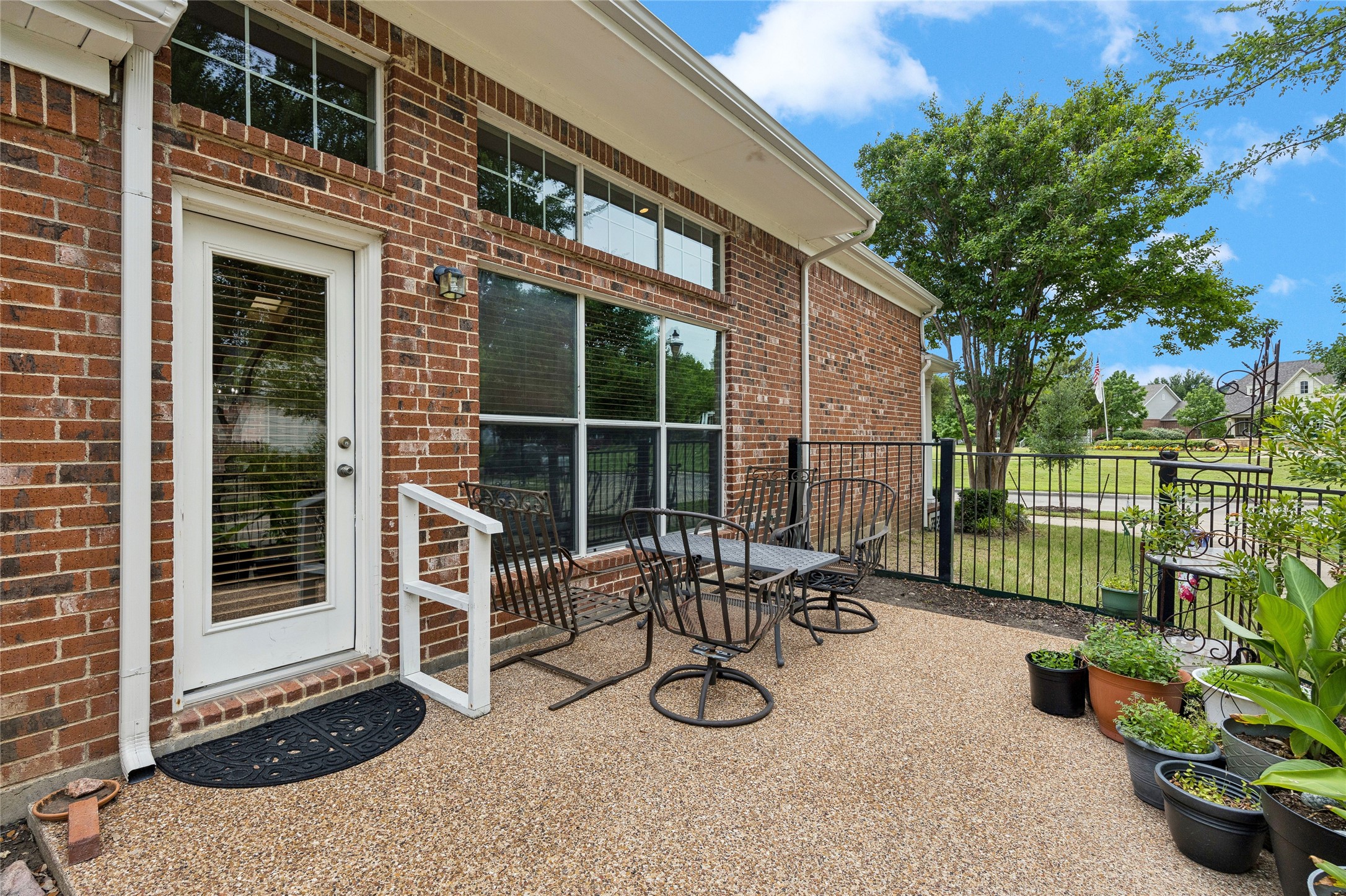 6016 Frost Street North Richland Hills TX 76180