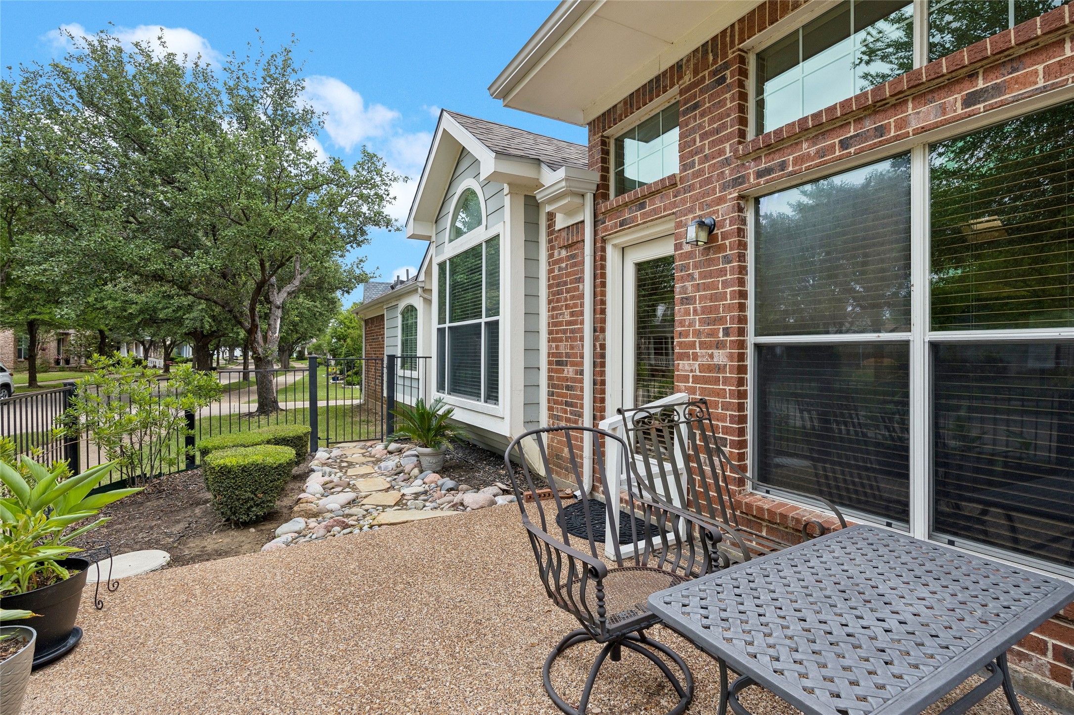 6016 Frost Street North Richland Hills TX 76180