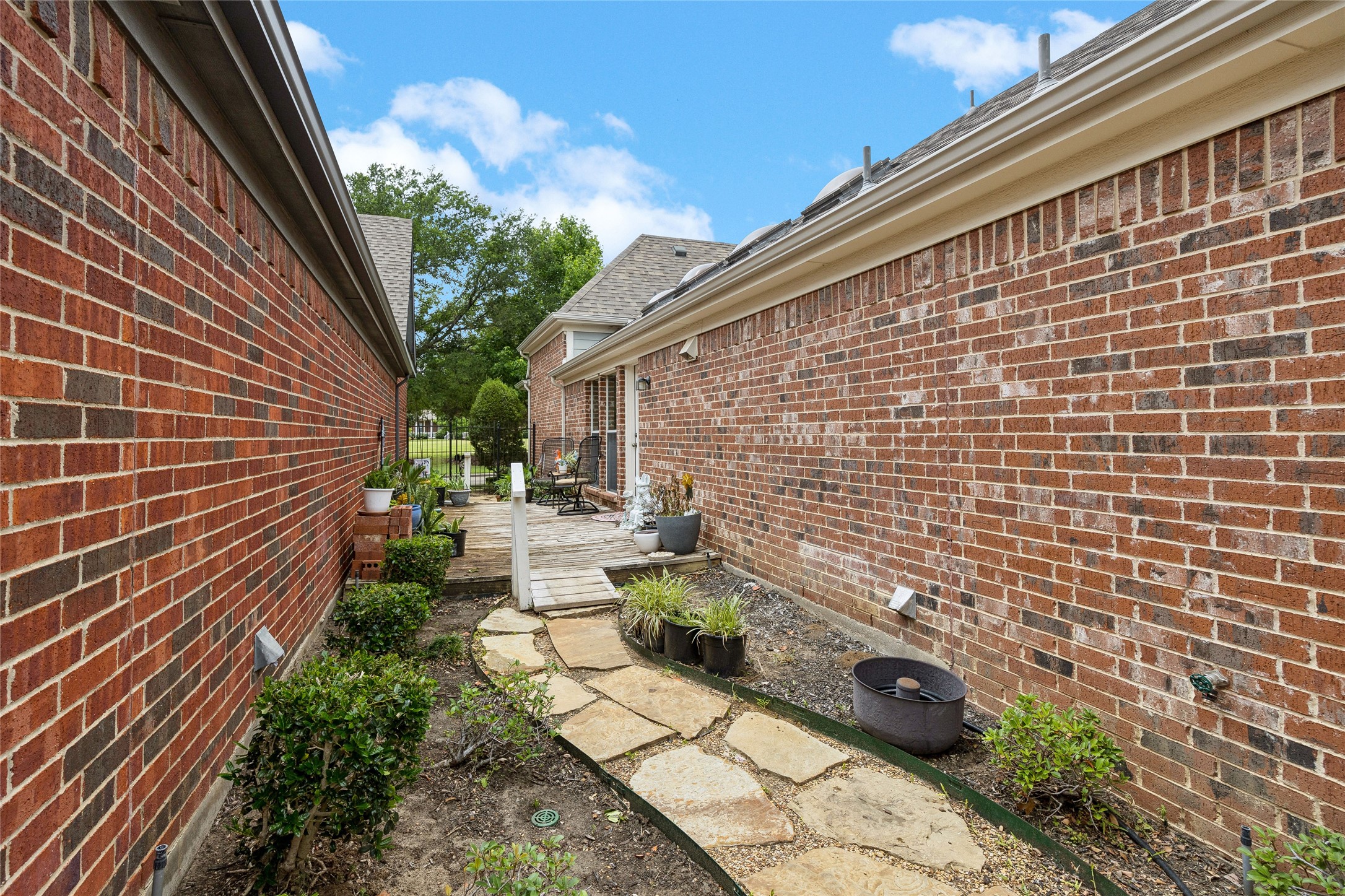 6016 Frost Street North Richland Hills TX 76180