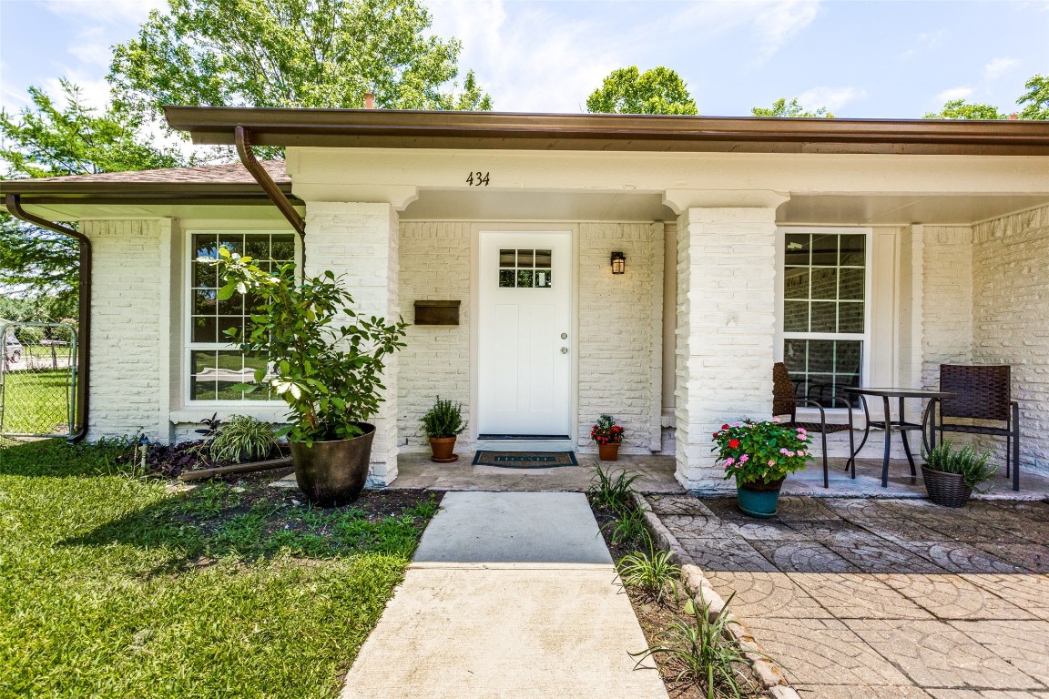 434 Jamestown Drive Garland TX 75043