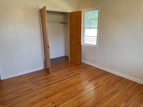 1012 W Custer Street Seymour TX 76380