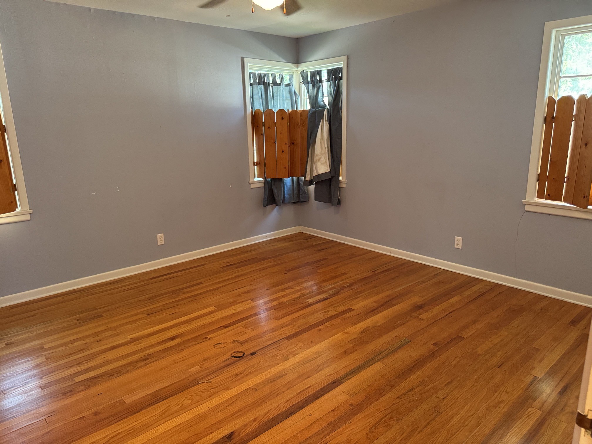 1012 W Custer Street Seymour TX 76380